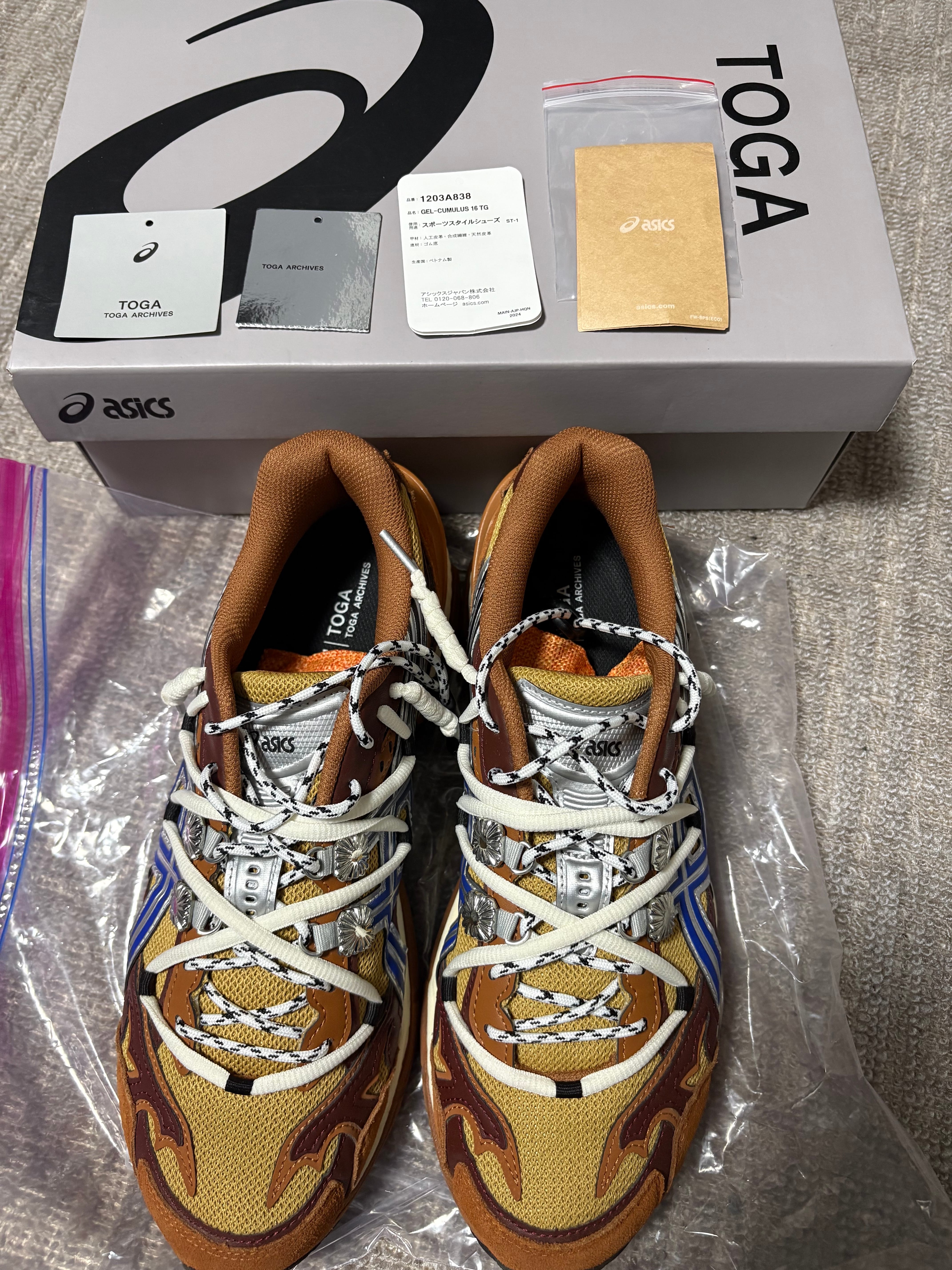 トーガ × アシックス ゲルキュムラス16 TG 