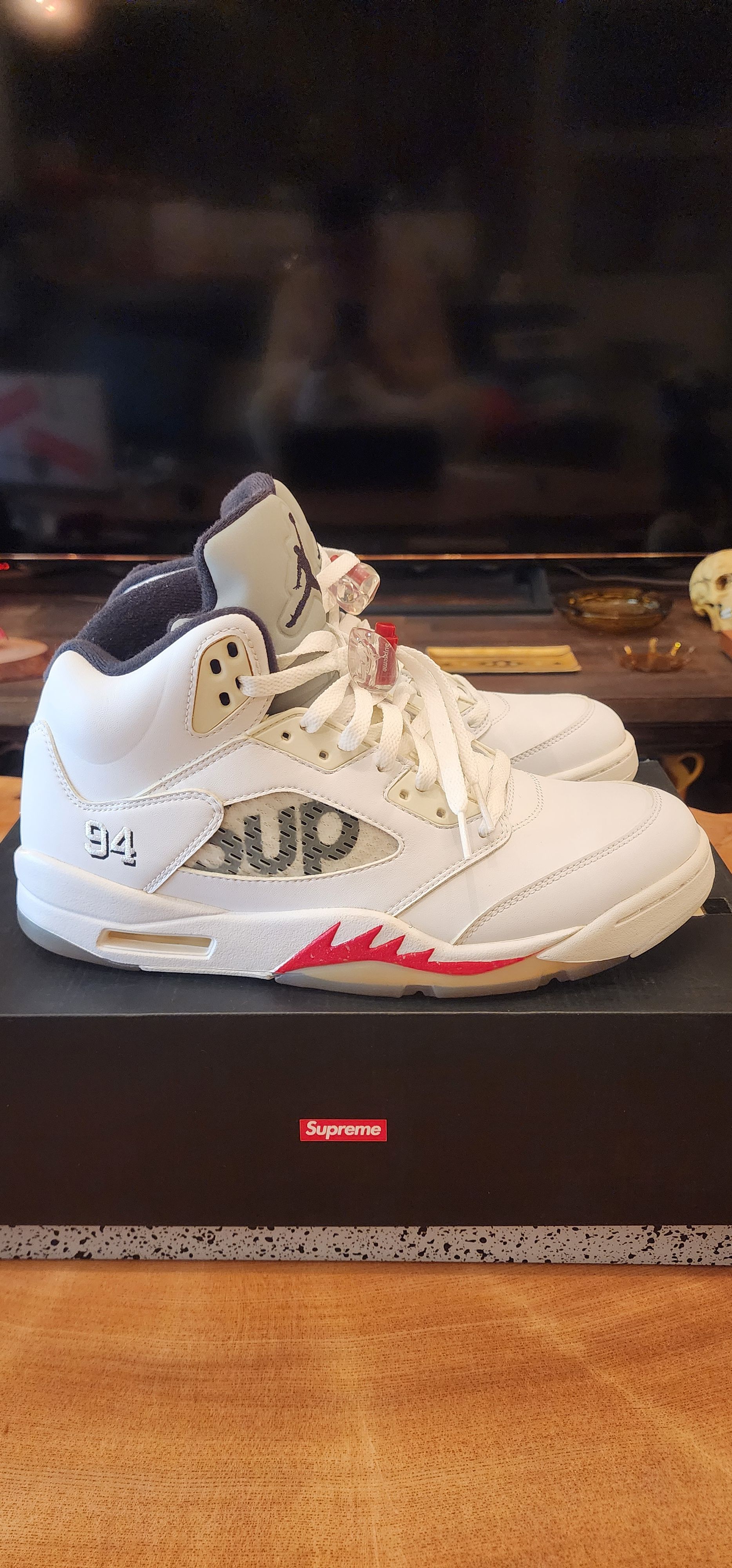 Supreme × Nike Air Jordan 5 Retro "White"
