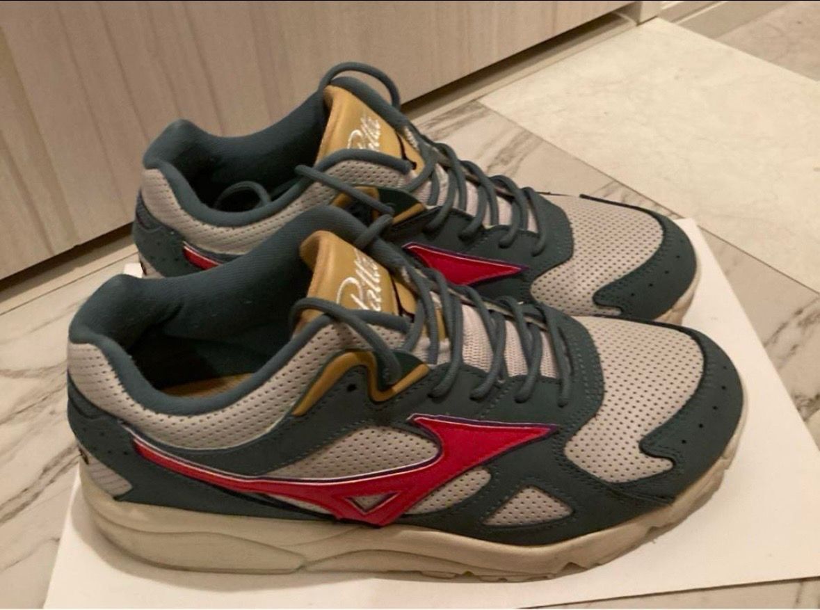 Patta × Mizuno Sky Medal TR "Ivory/Red/Green"