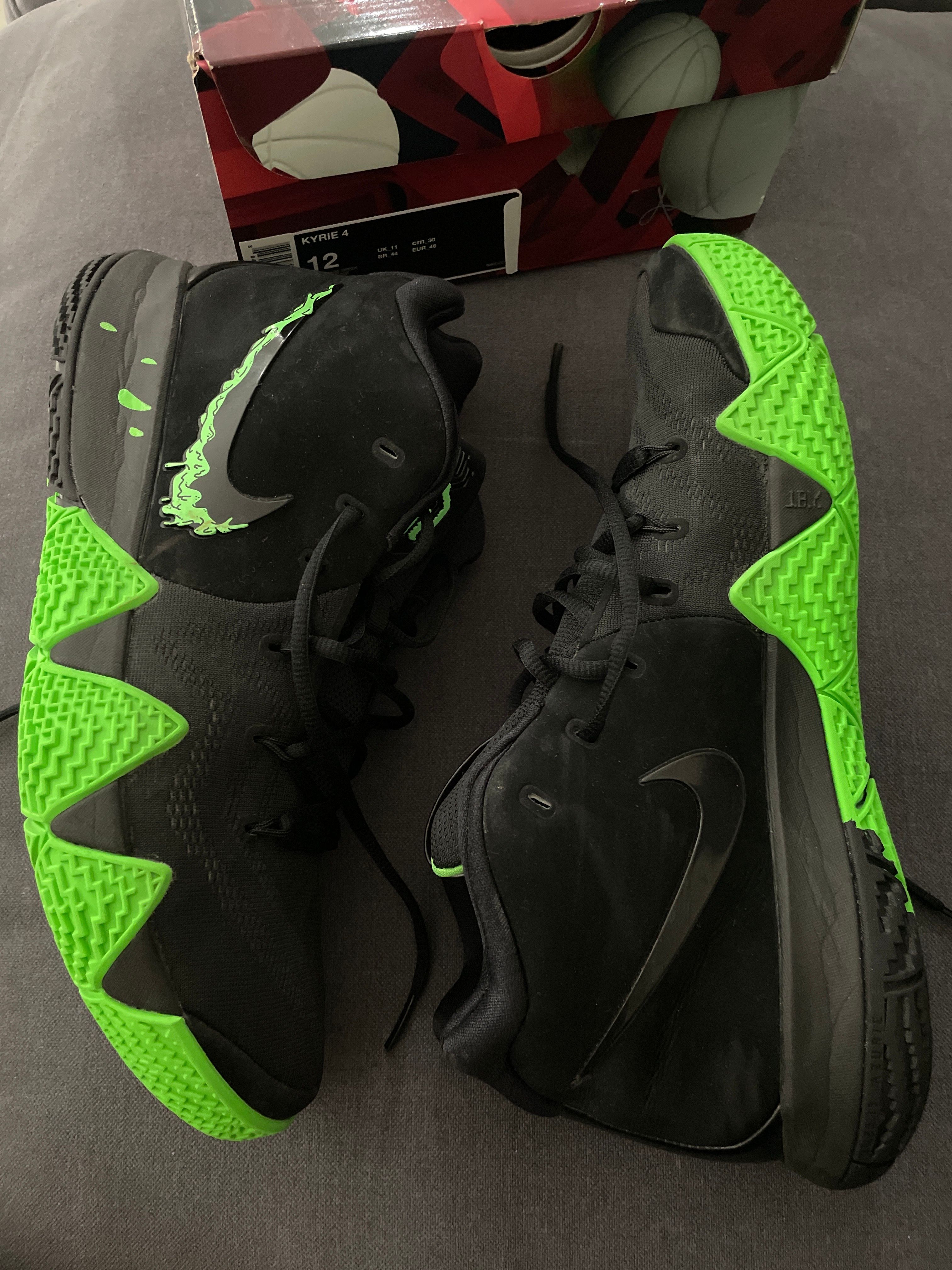 Nike Kyrie 4 "Halloween"