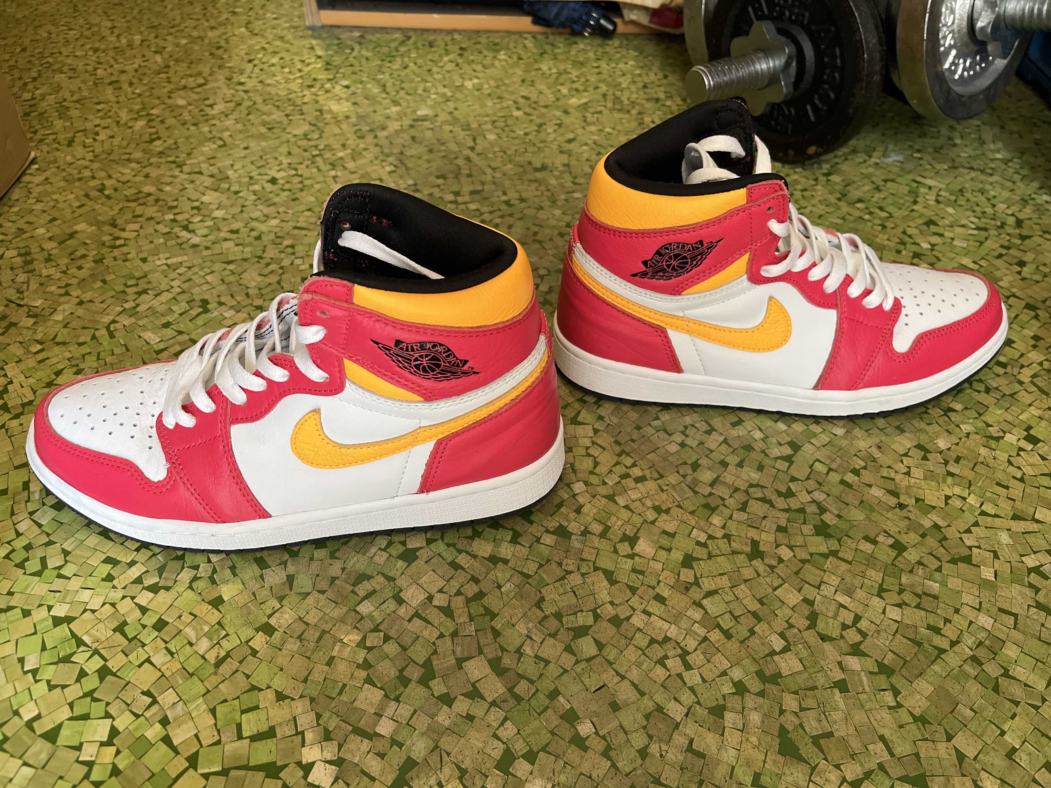 Nike Air Jordan 1 High OG "Light Fusion Red"