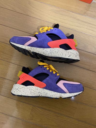 size? × Nike Air Huarache "Court Purple/Bright Crimson"
