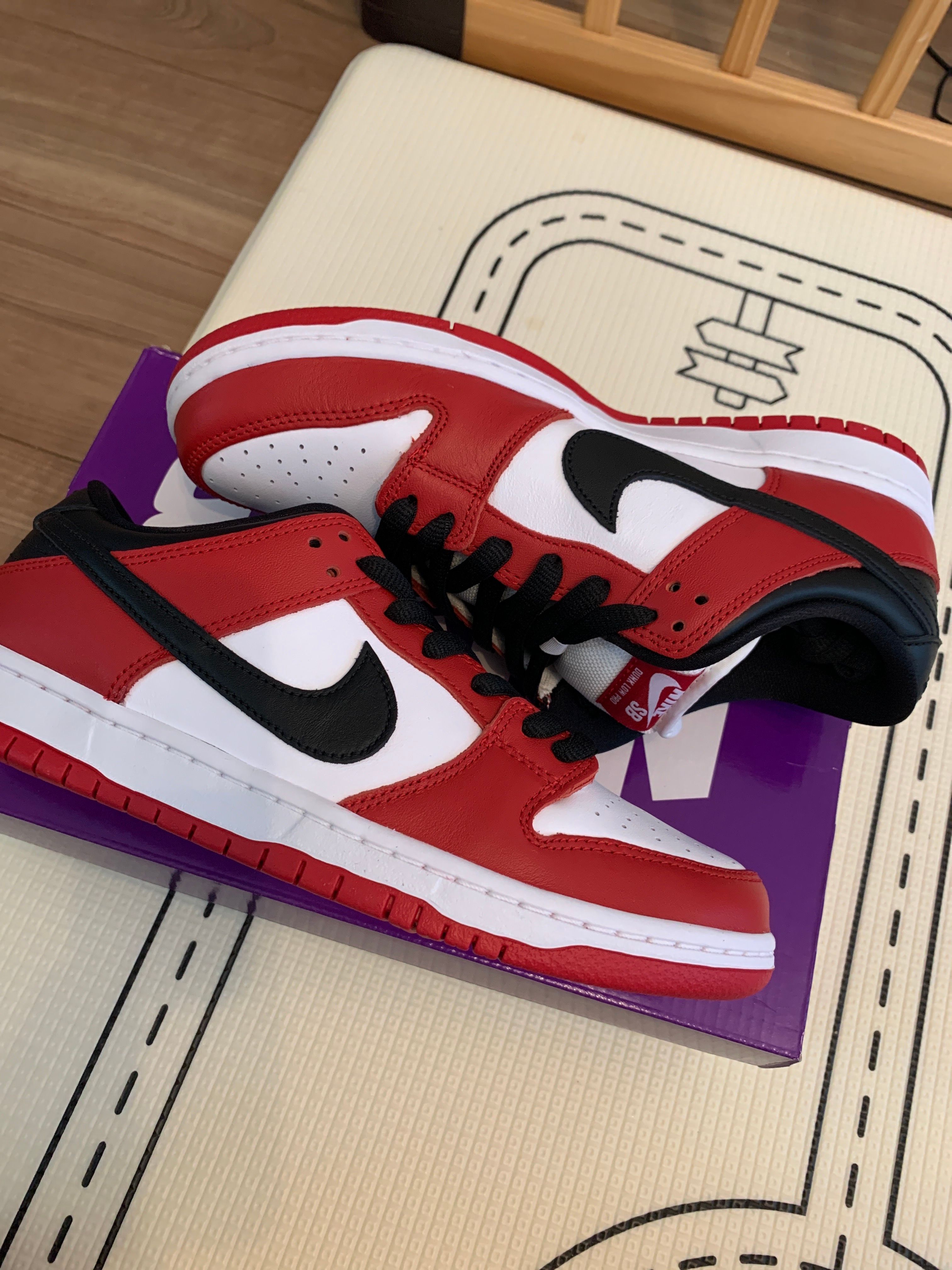 Nike SB Dunk Low Pro "J-Pack Chicago/Varsity Red and White"