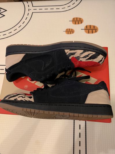 Sole Fly × Nike Air Jordan 1 Low "Black and Sport Red"