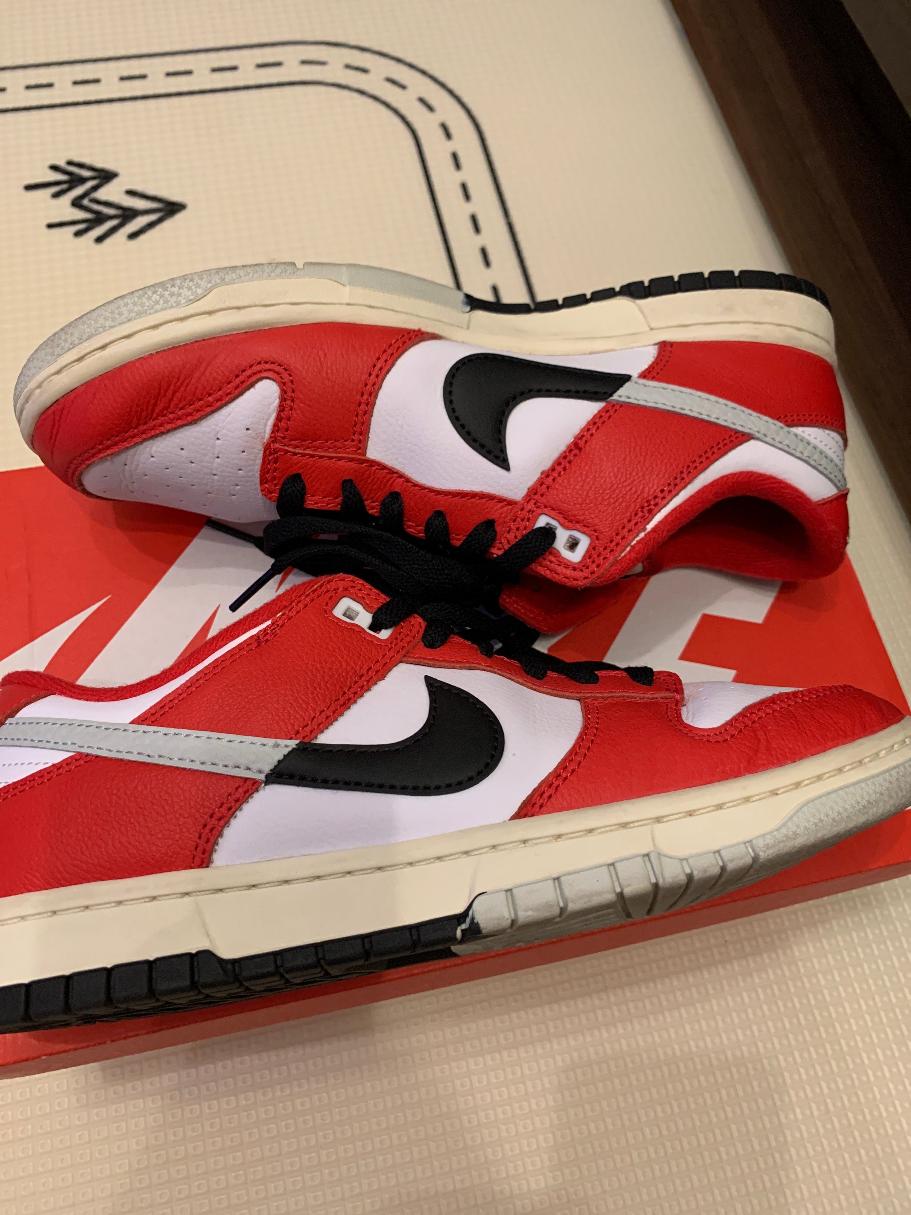 Nike Dunk Low Retro PRM "Chicago Split"