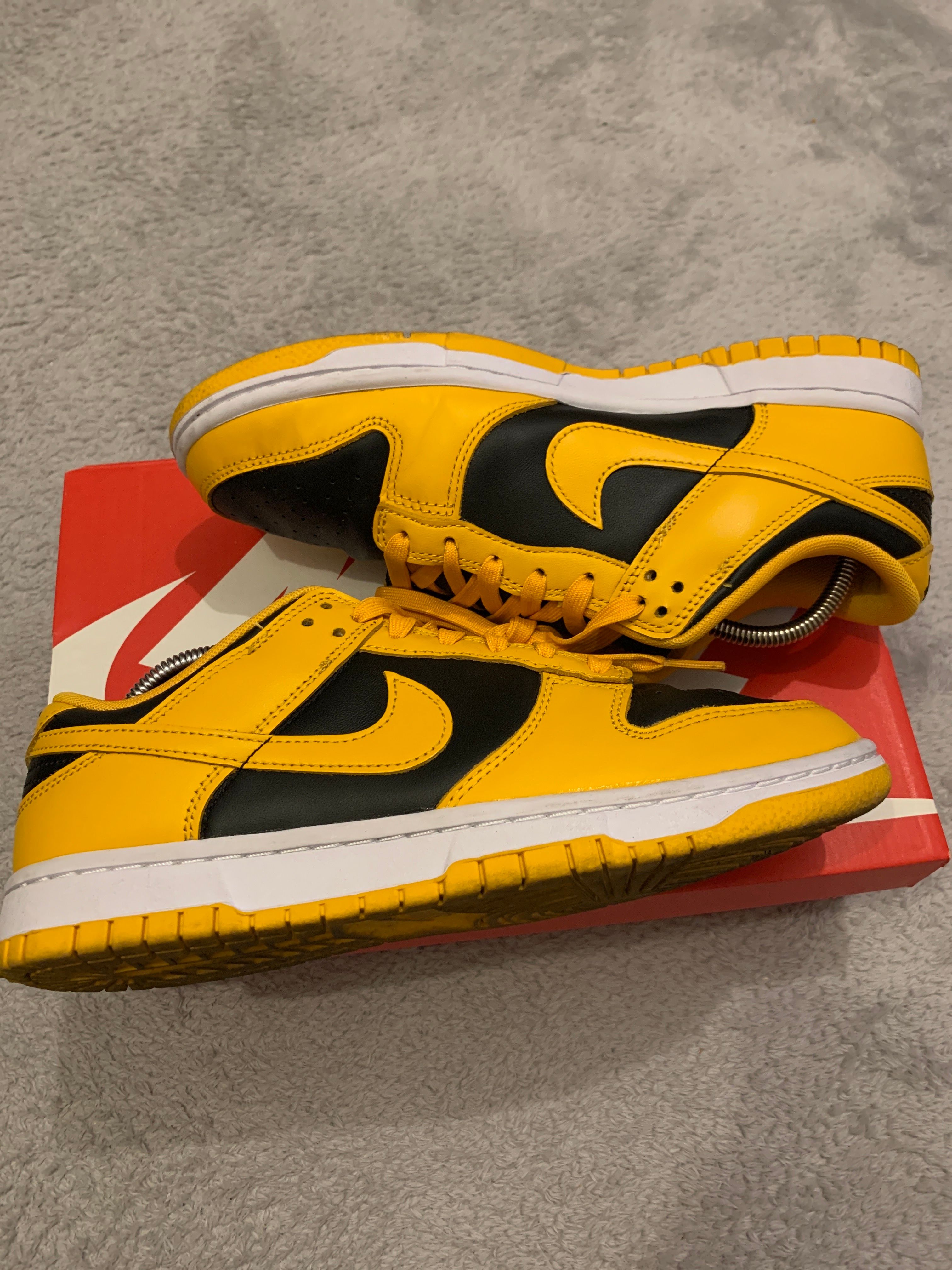 Nike Dunk Low "Championship Goldenrod"