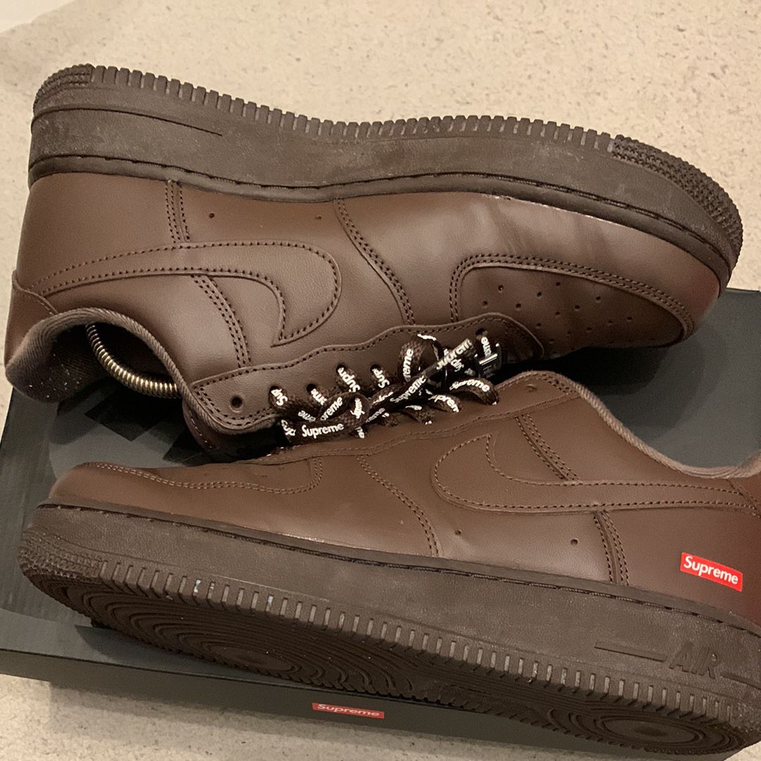 Supreme × Nike Air Force 1 Low "Baroque Brown"
