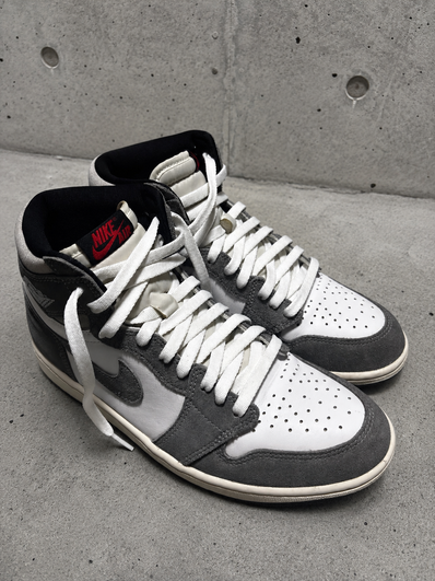 Nike Air Jordan 1 Retro High OG "Black and Smoke Grey"
