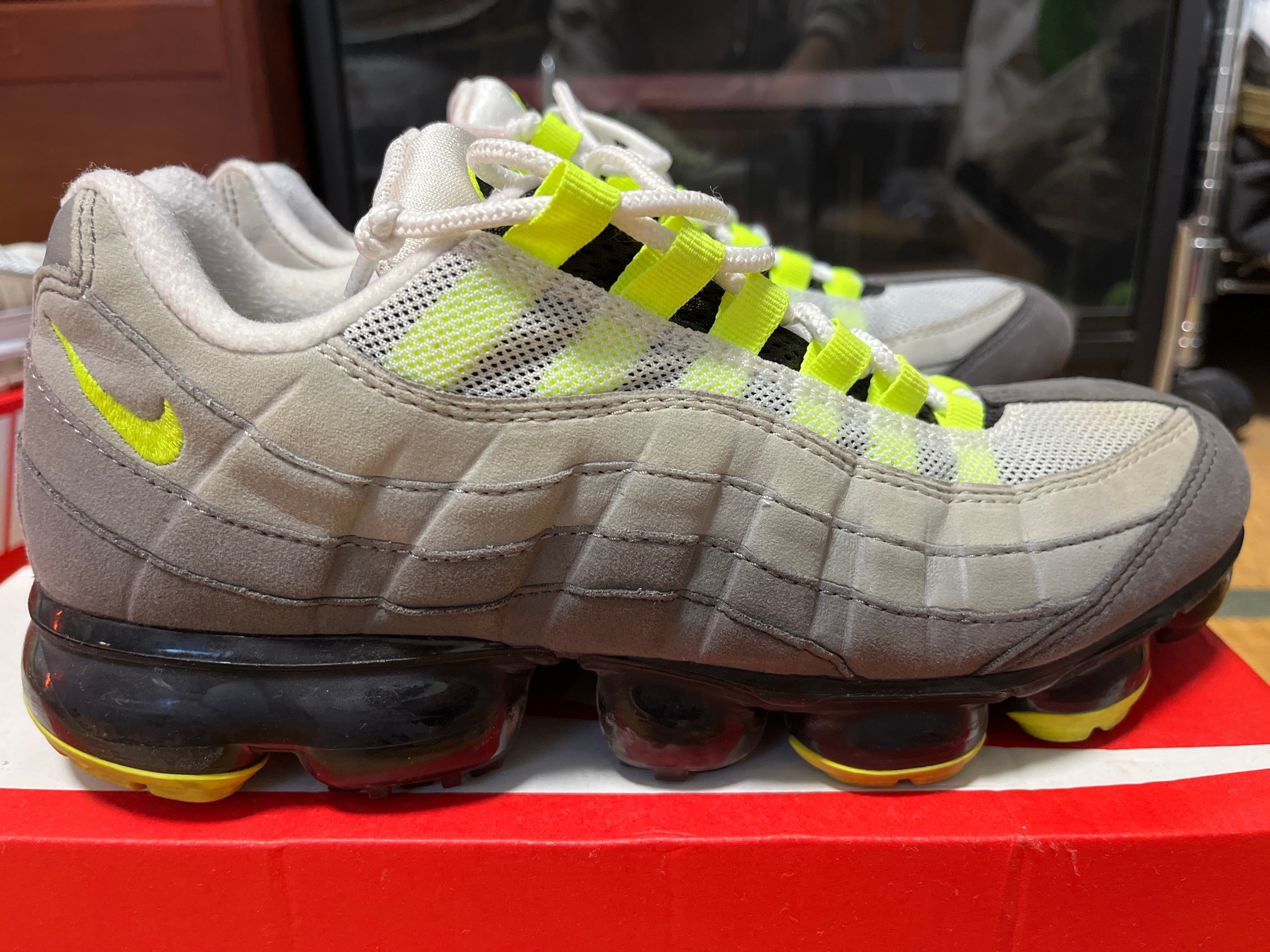 Nike Air Vapormax 95 "Neon"