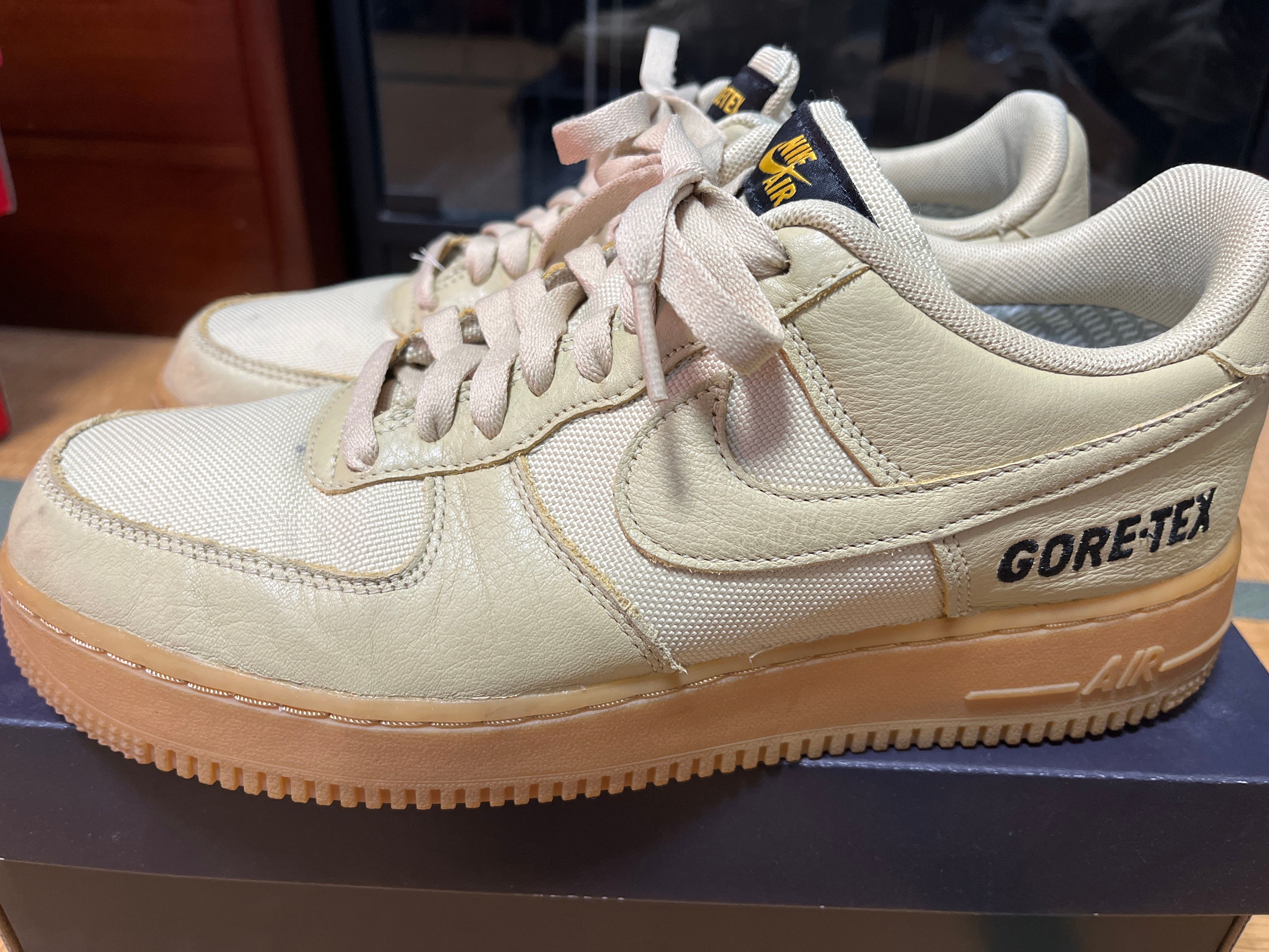 Nike Air Force 1 Low Gore-Tex "Team Gold"