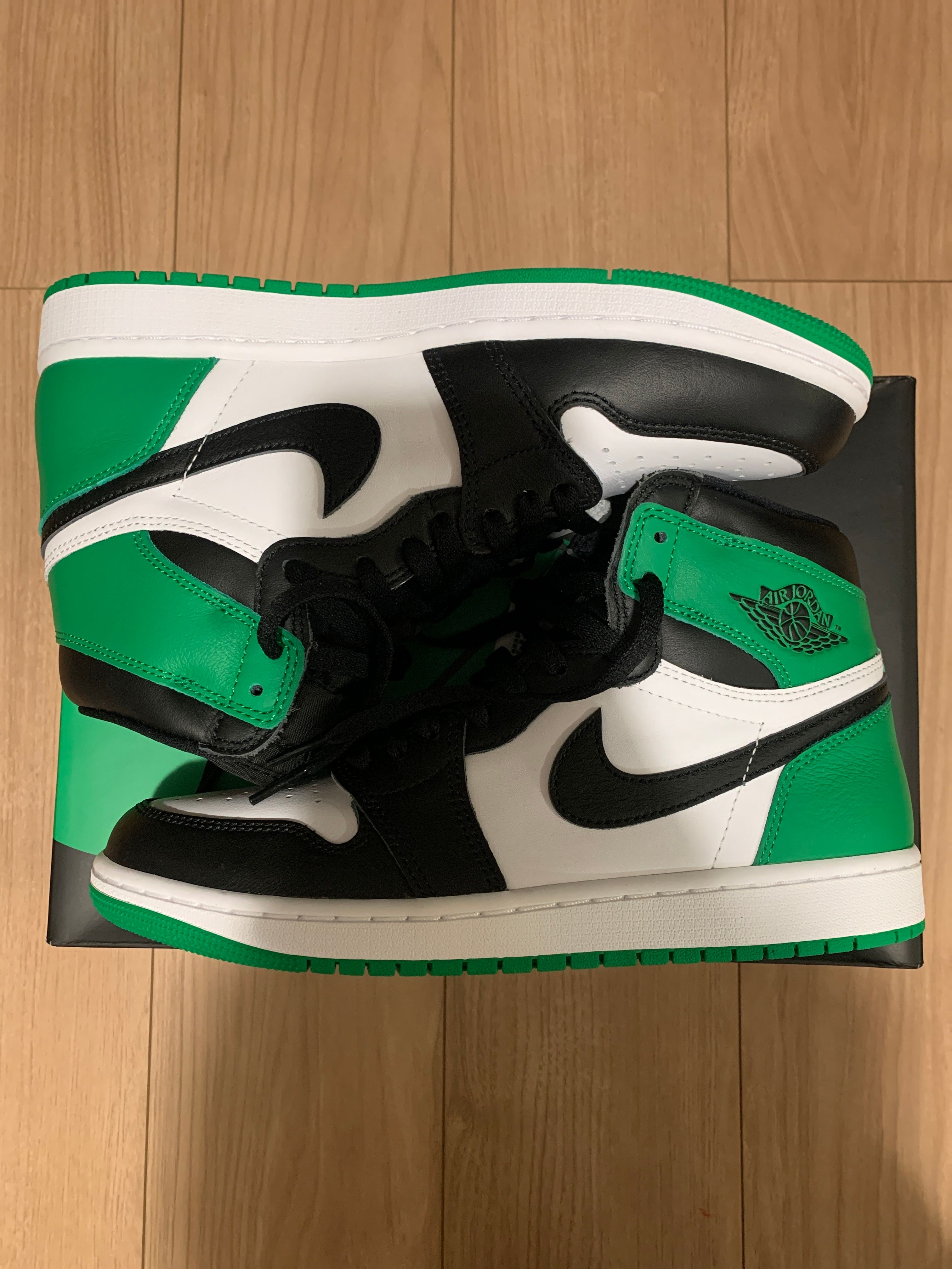 Nike Air Jordan 1 Retro High OG "Celtics/Black and Lucky Green" (2023)