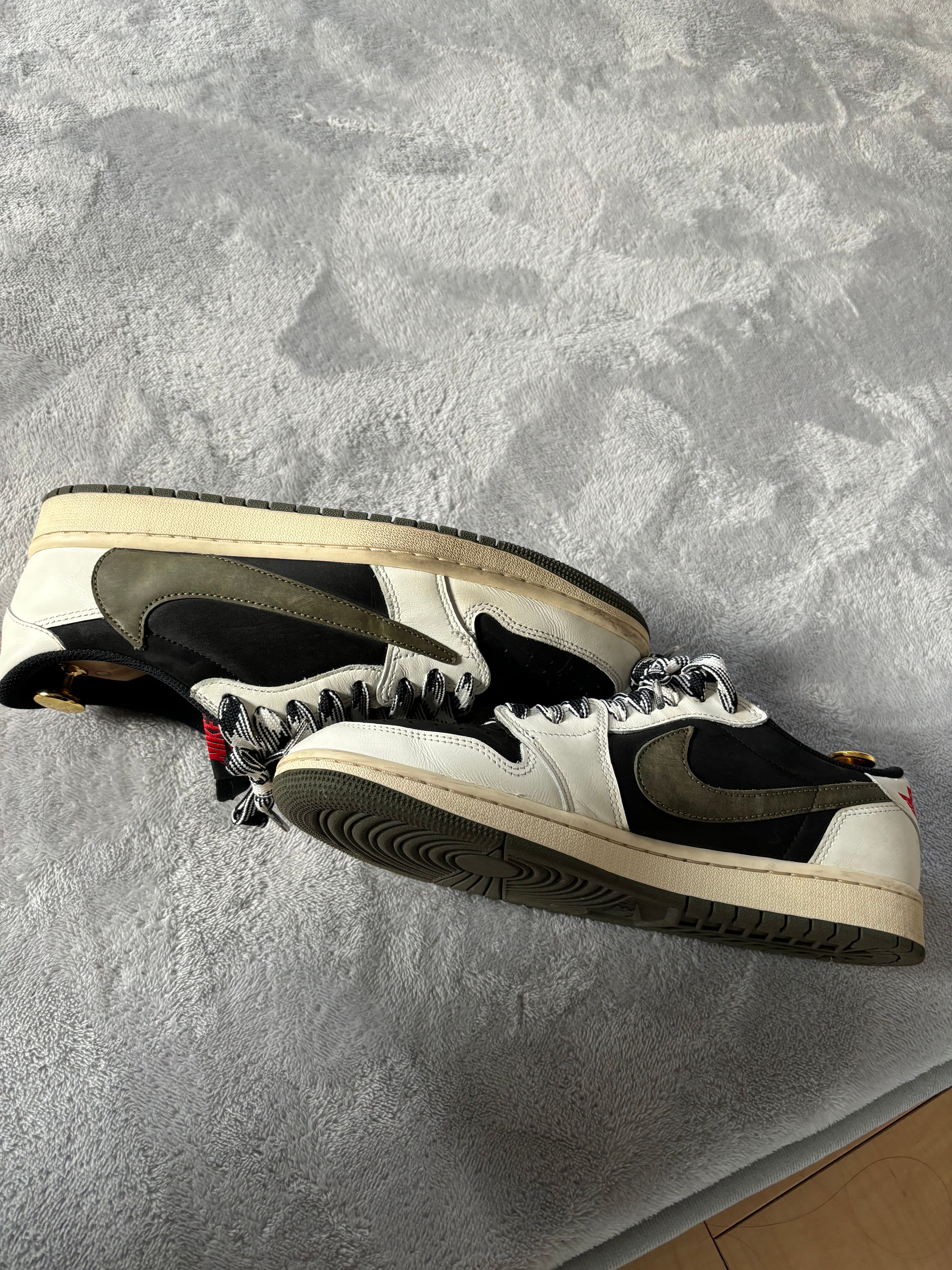 Travis Scott × Nike Women's Air Jordan 1 Low OG "Medium Olive"