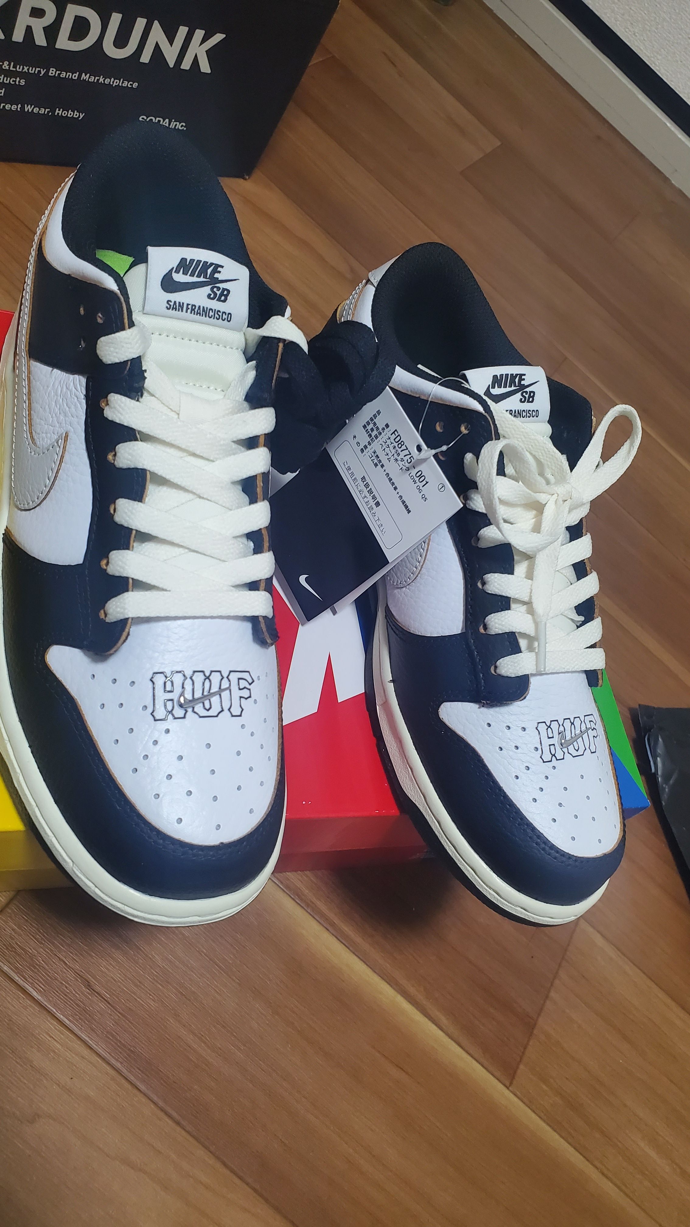 HUF × Nike SB Dunk Low "San Francisco"