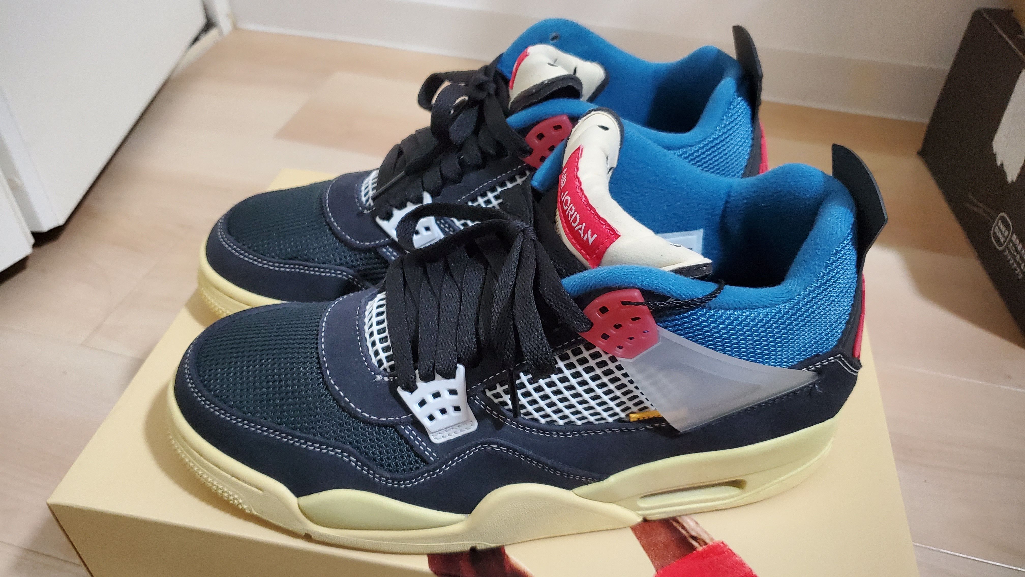 UNION × NIKE AIR JORDAN 4 "OFF NOIR"