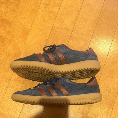 adidas Bermuda "Legend Ink/Preloved Brown/Off White"