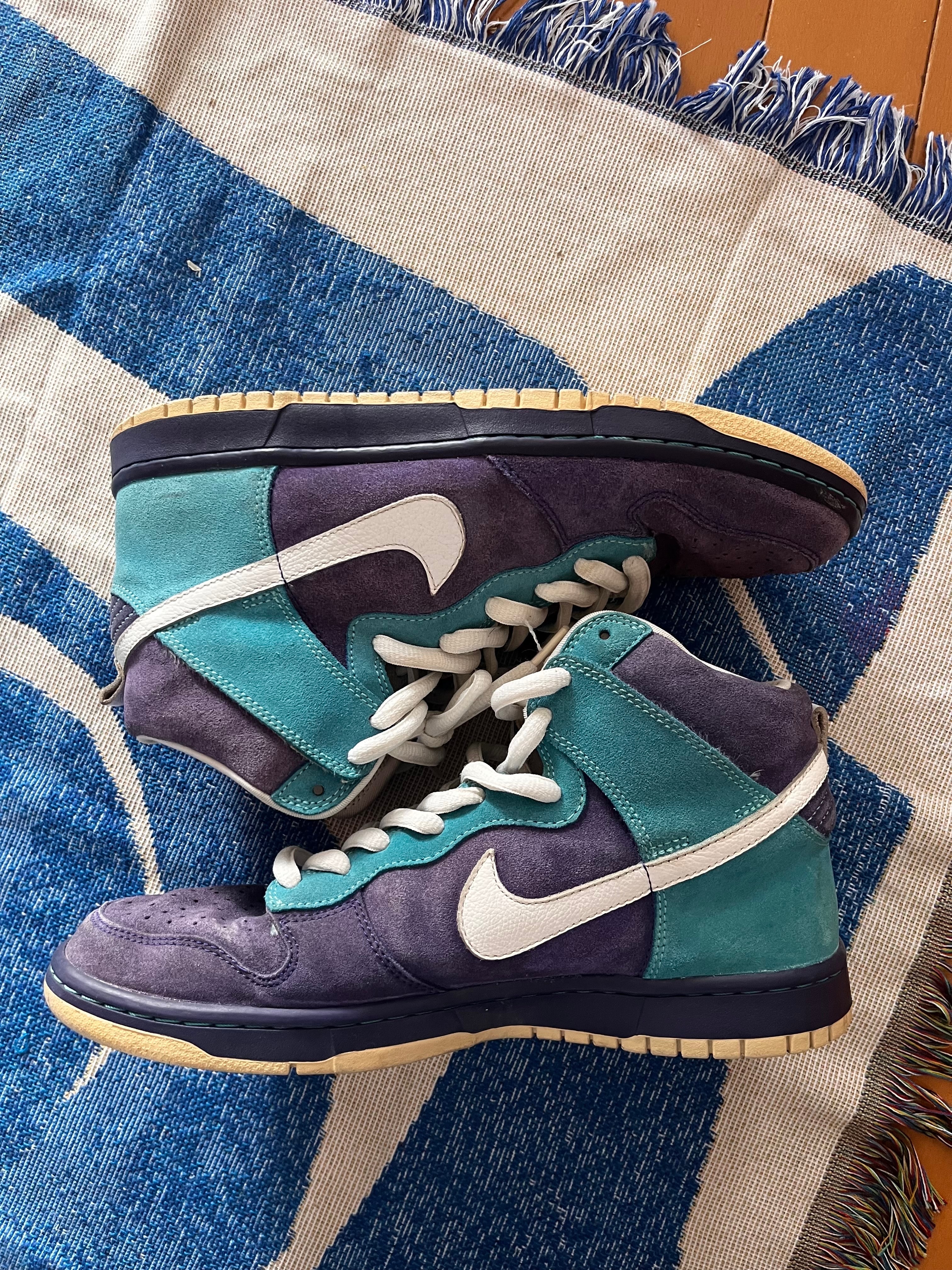 Nike SB Dunk High "Oceanic Airlines"