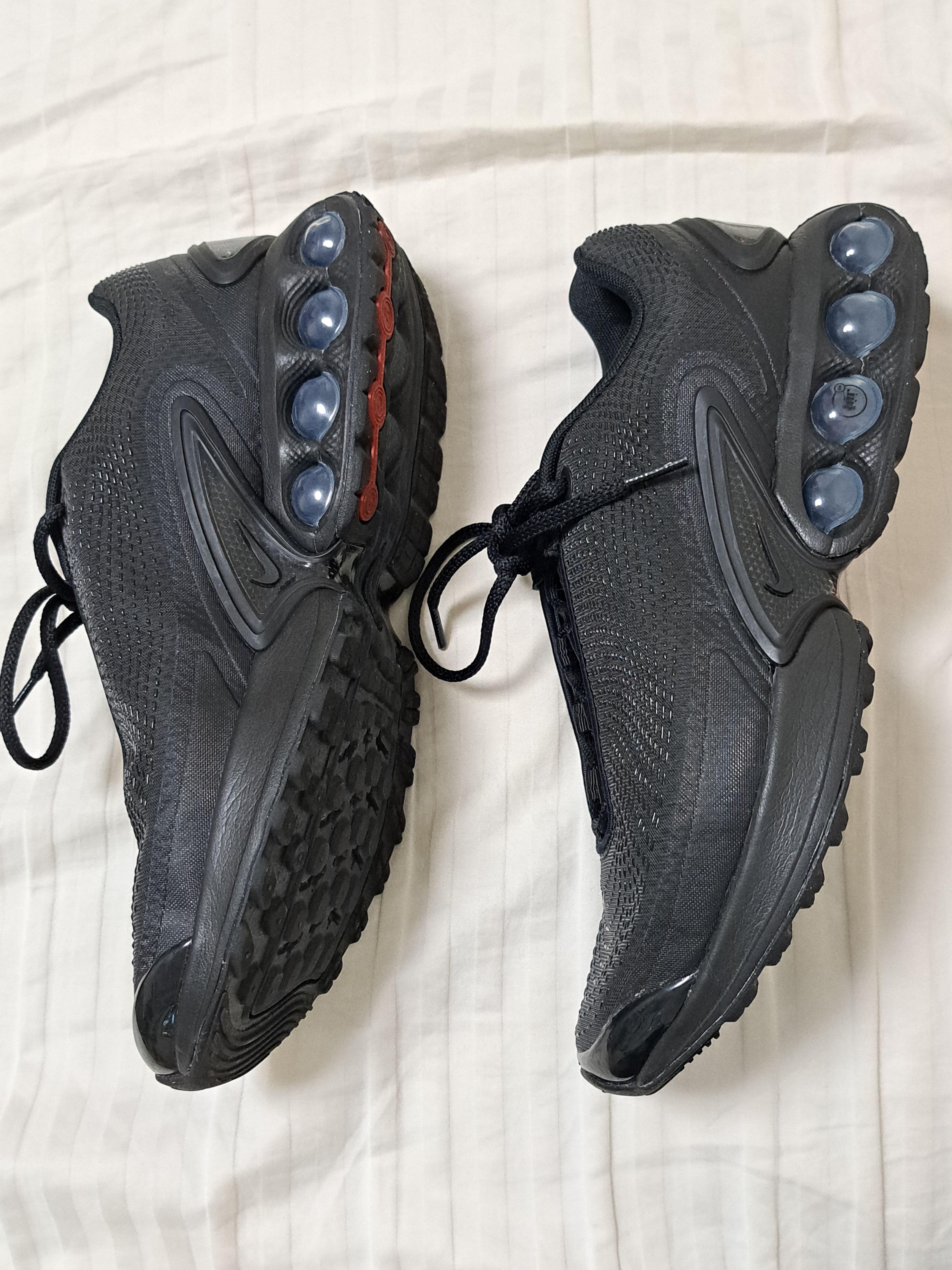 Nike Air Max DN "Black/Metallic Dark Grey"