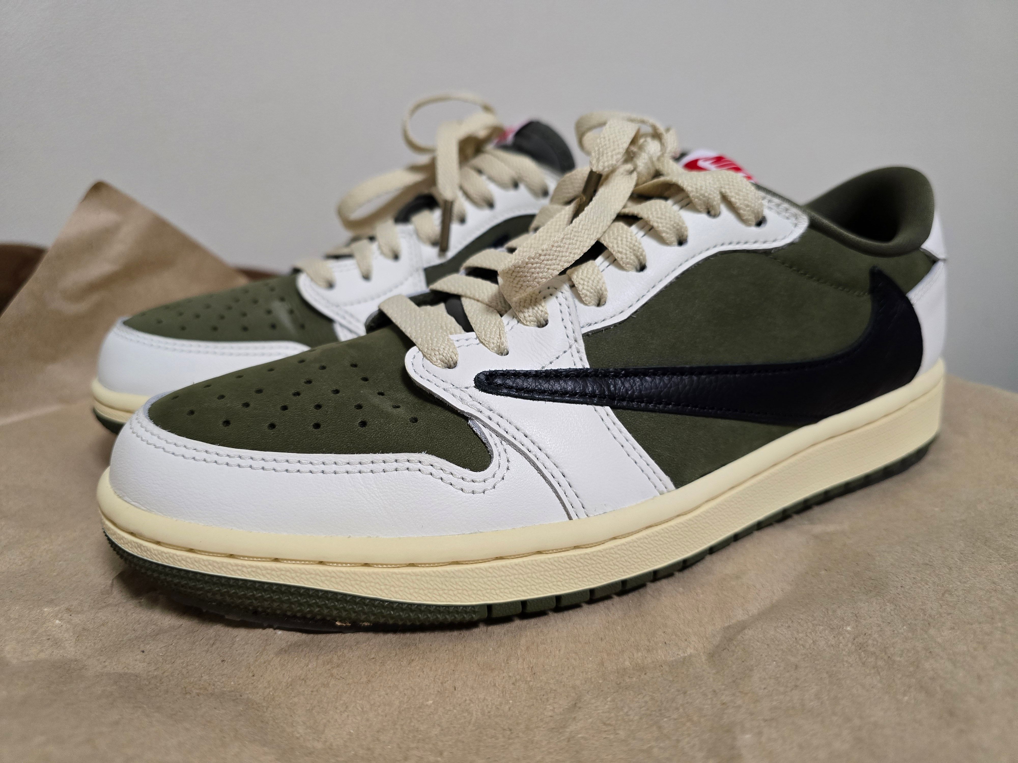 Travis Scott × Nike Air Jordan 1 Low OG SP "Reverse Olive"