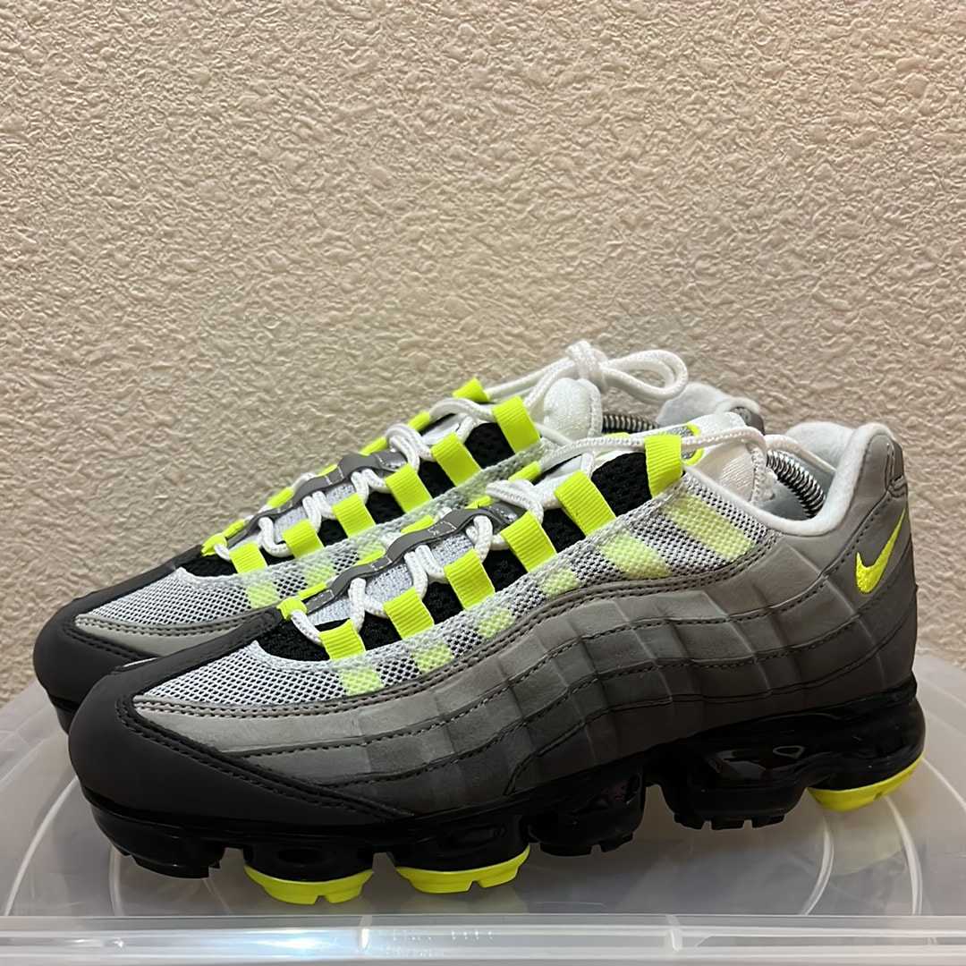 ナイキ エアヴェイパーマックス95 "ネオン"
