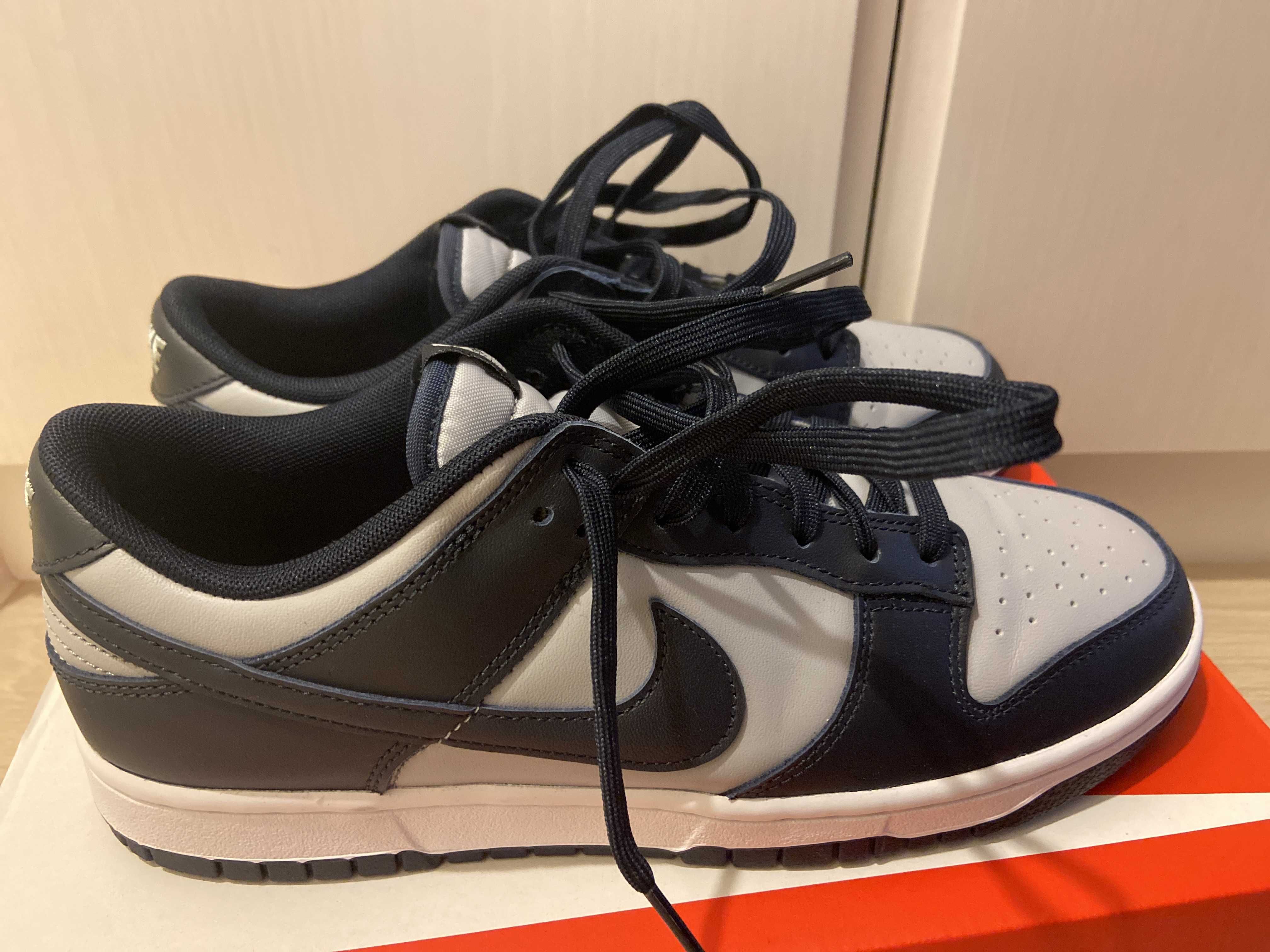 Nike Dunk Low "Championship Grey"