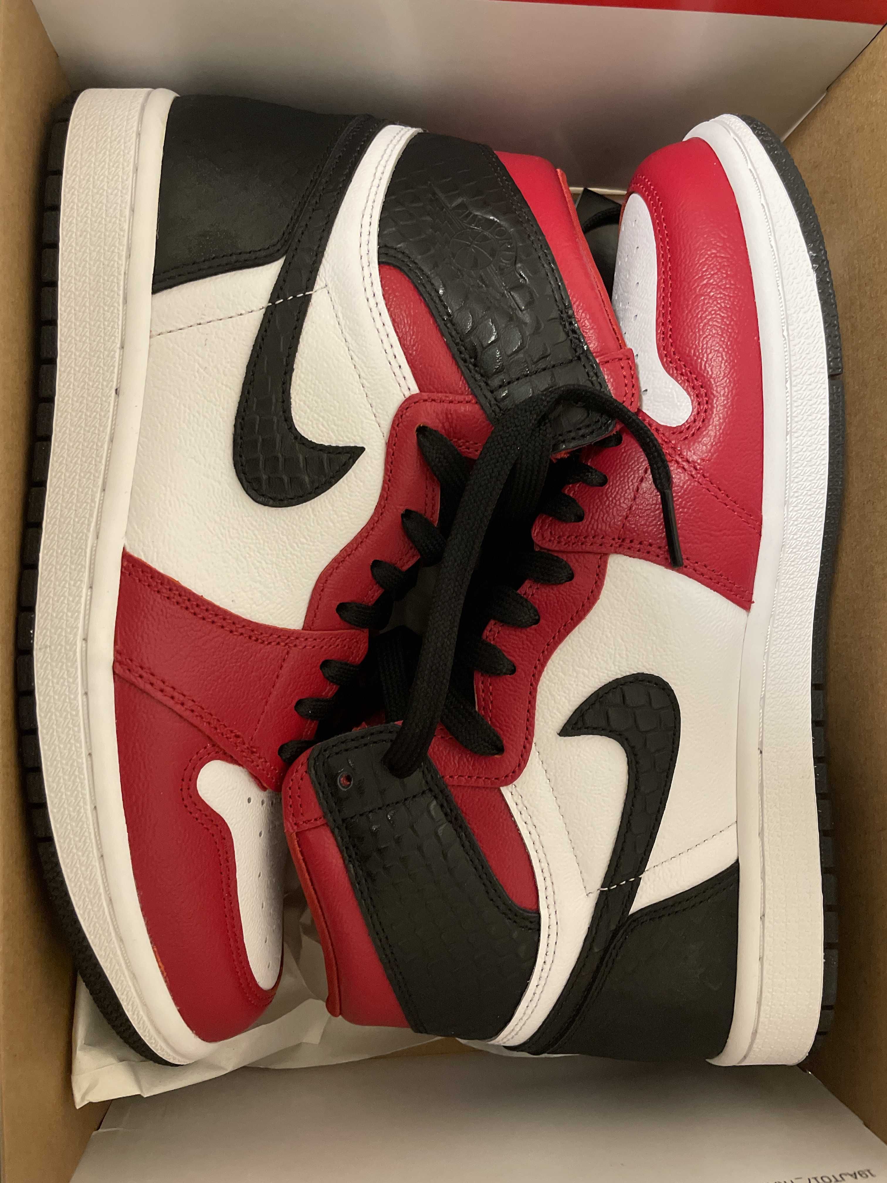 Nike Women's Air Jordan 1 High OG "Satin Red"