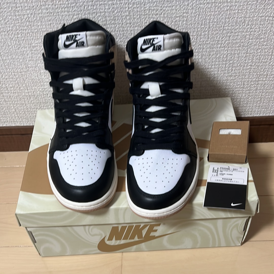 Nike Women's Air Jordan 1 Retro High OG "Latte"