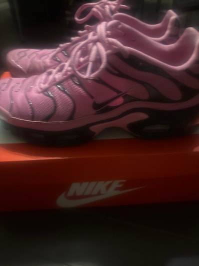Nike Women's Air Max Plus "Black Pink"
