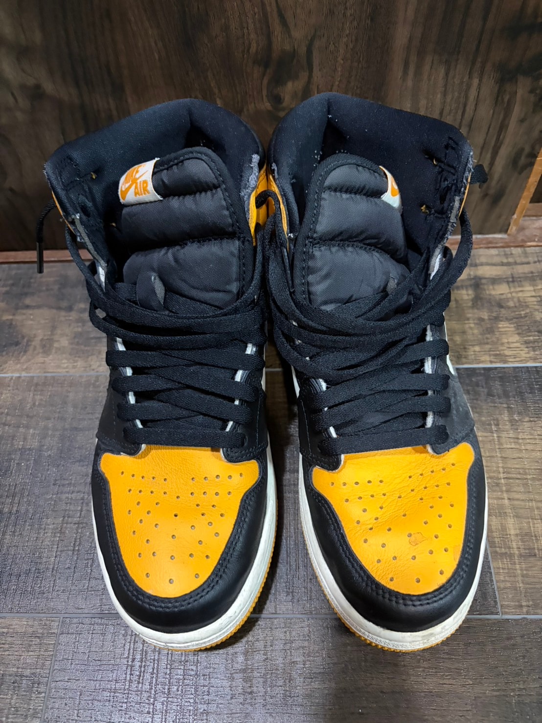 Nike Air Jordan 1 Retro High OG "Taxi"