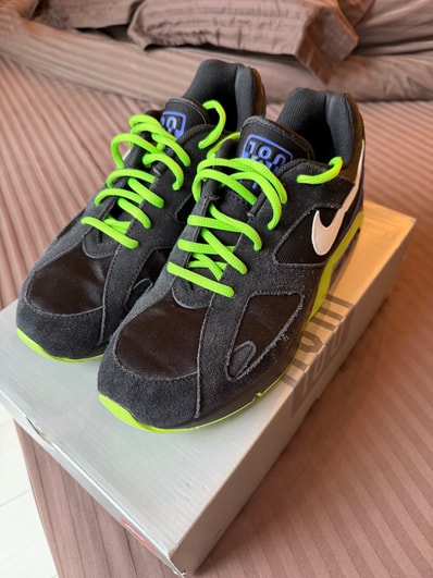 Nike Air Max 180 "Black/White/Action Green"