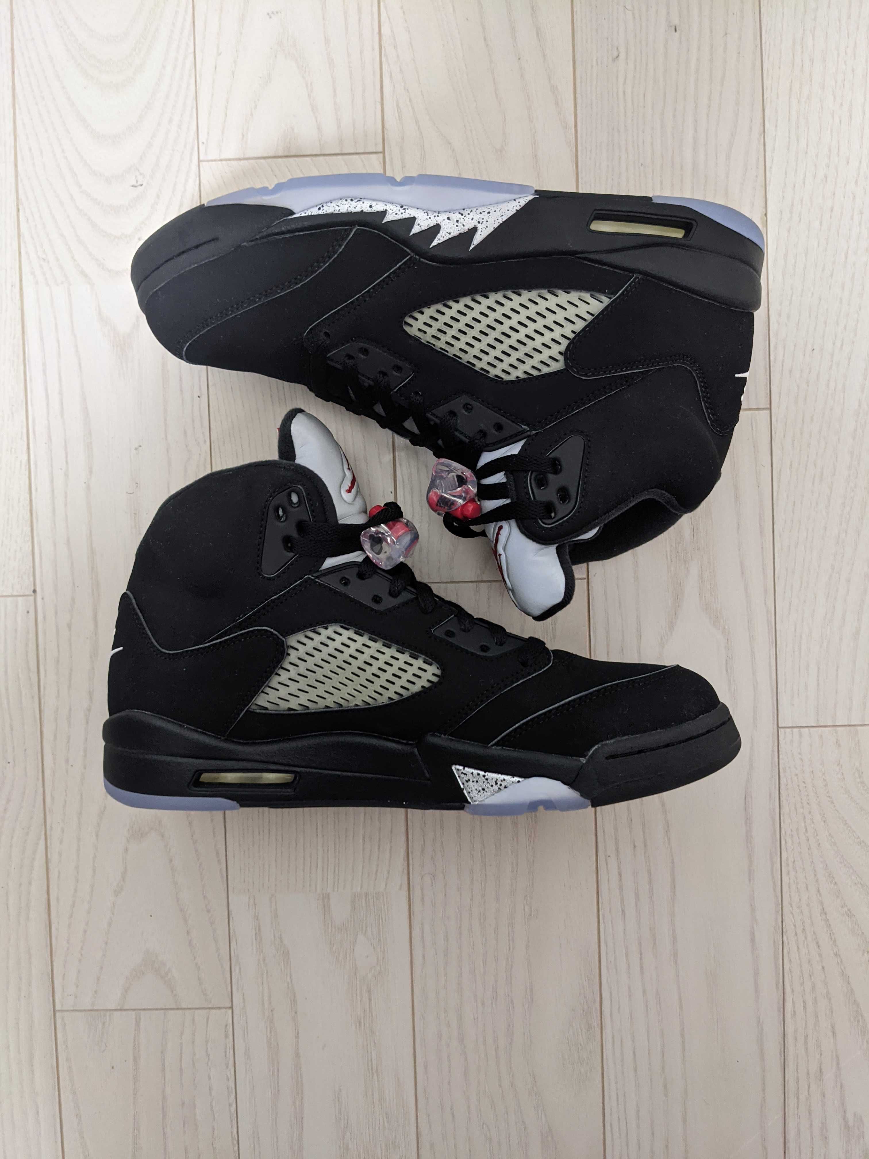 Nike Air Jordan 5 Retro OG "Black/Fire Red/Metallic Silver/White" (2016)