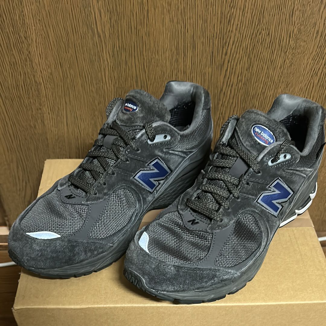BEAMS × New Balance 2002R GORE-TEX "Charcoal"