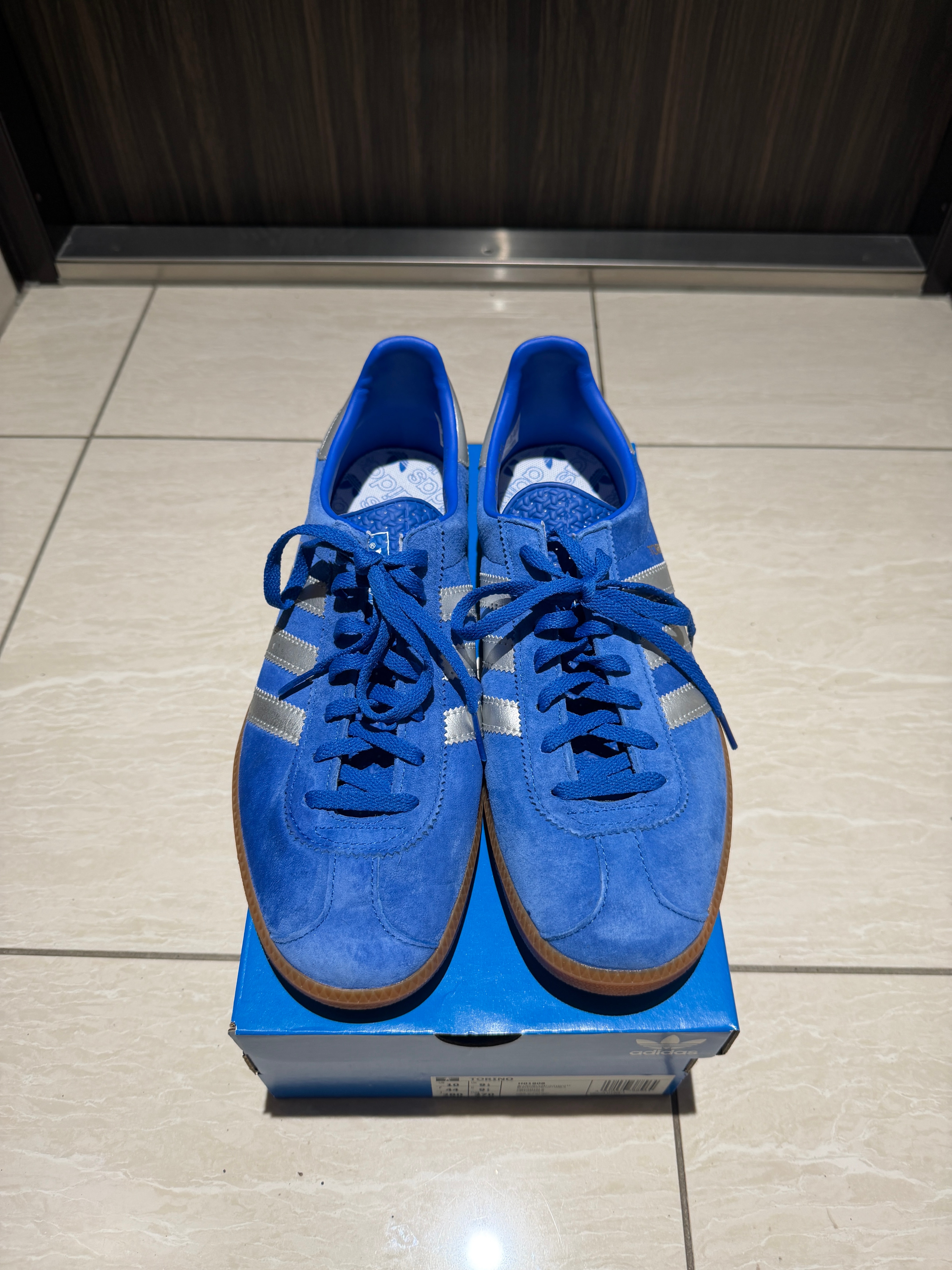 アディダス トリノ "ブルー/シルバーメット"