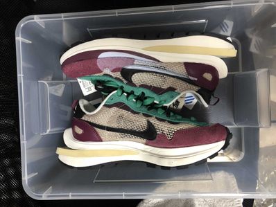sacai × Nike Vapor Waffle "String/Red/Green"
