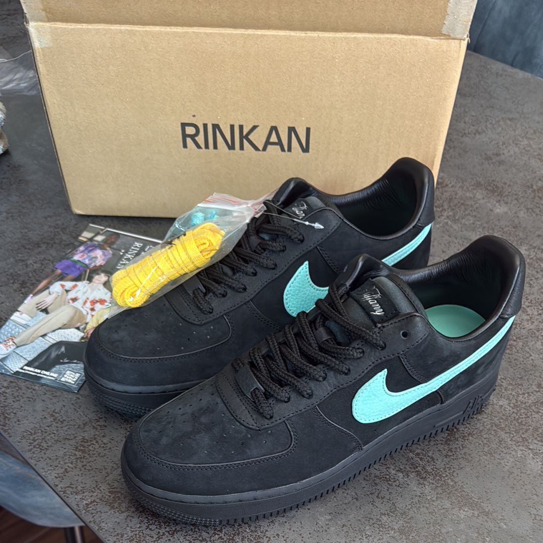 Tiffany & Co. × Nike Air Force 1 Low "1837"