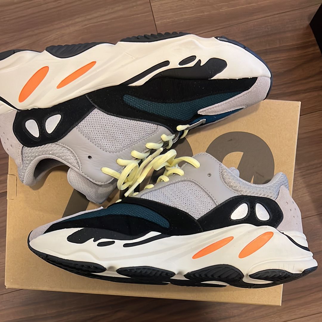 adidas YEEZY Boost 700 "Wave Runner"