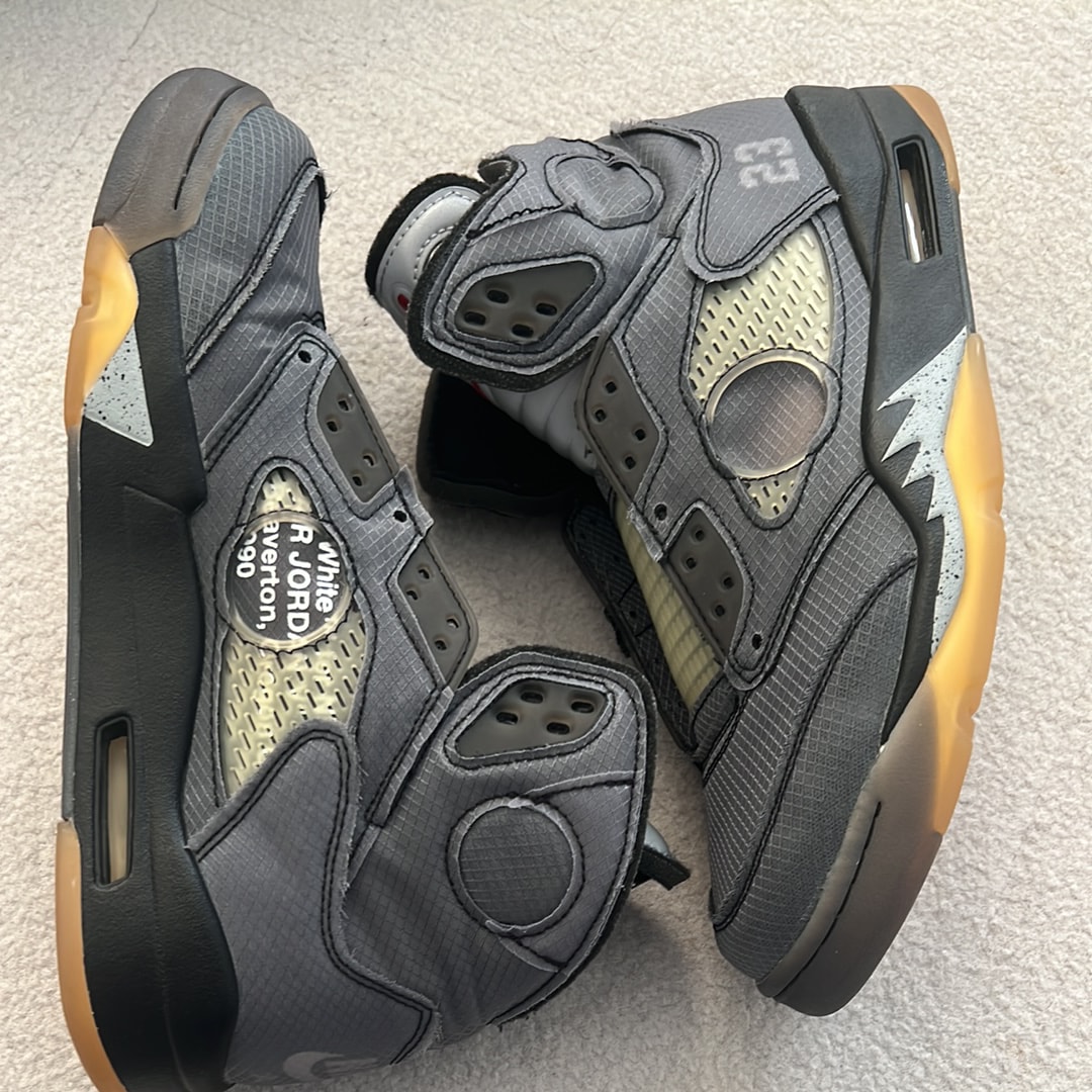 Off-White × Nike Air Jordan 5 "Black/Muslin/Fire Red"