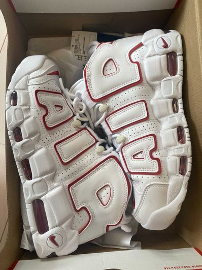 NIKE AIR MORE UPTEMPO "WHITE/VARSITY RED" (2021)