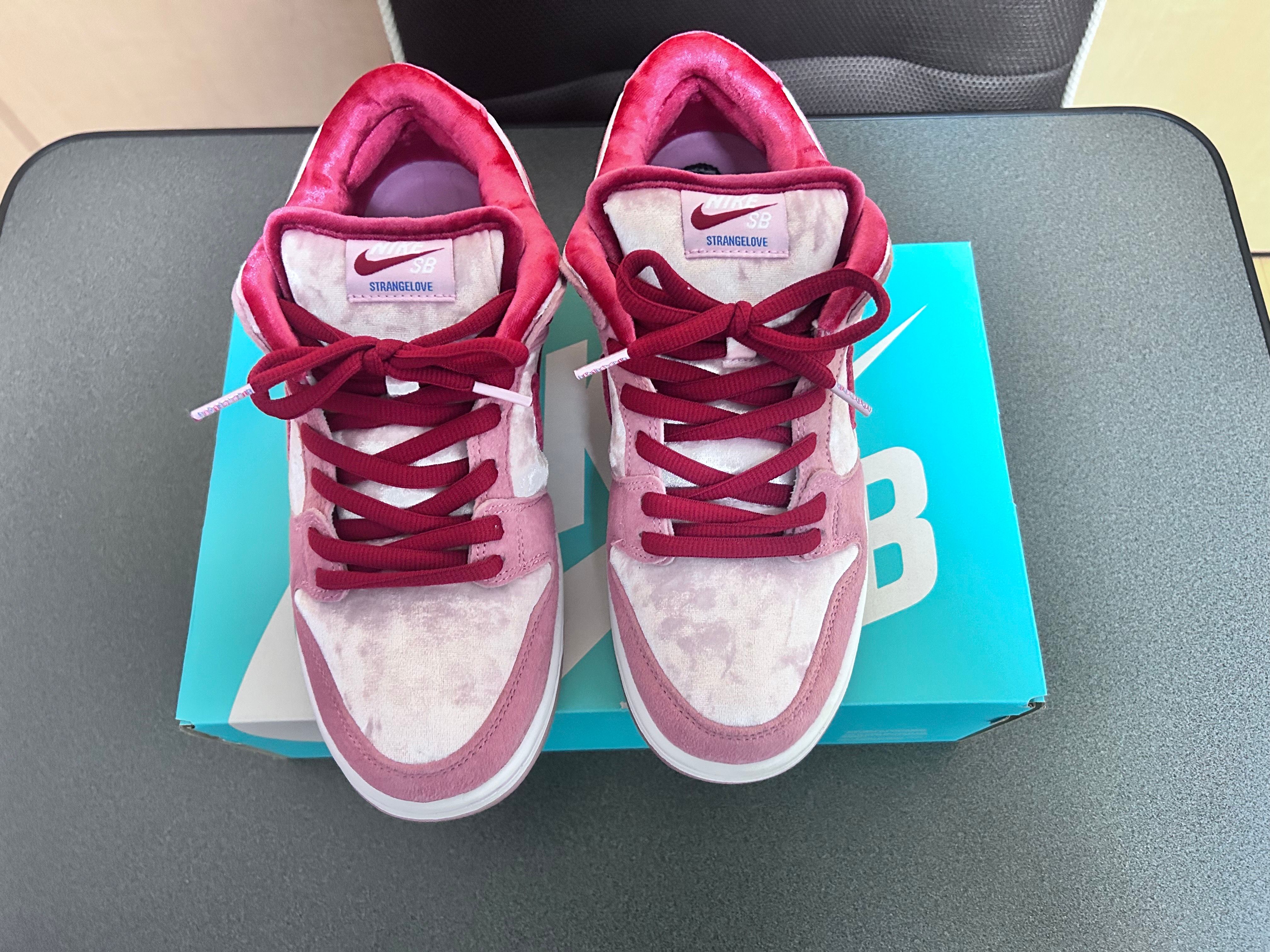 Strangelove × Nike SB Dunk Low "Valentine’s Day"