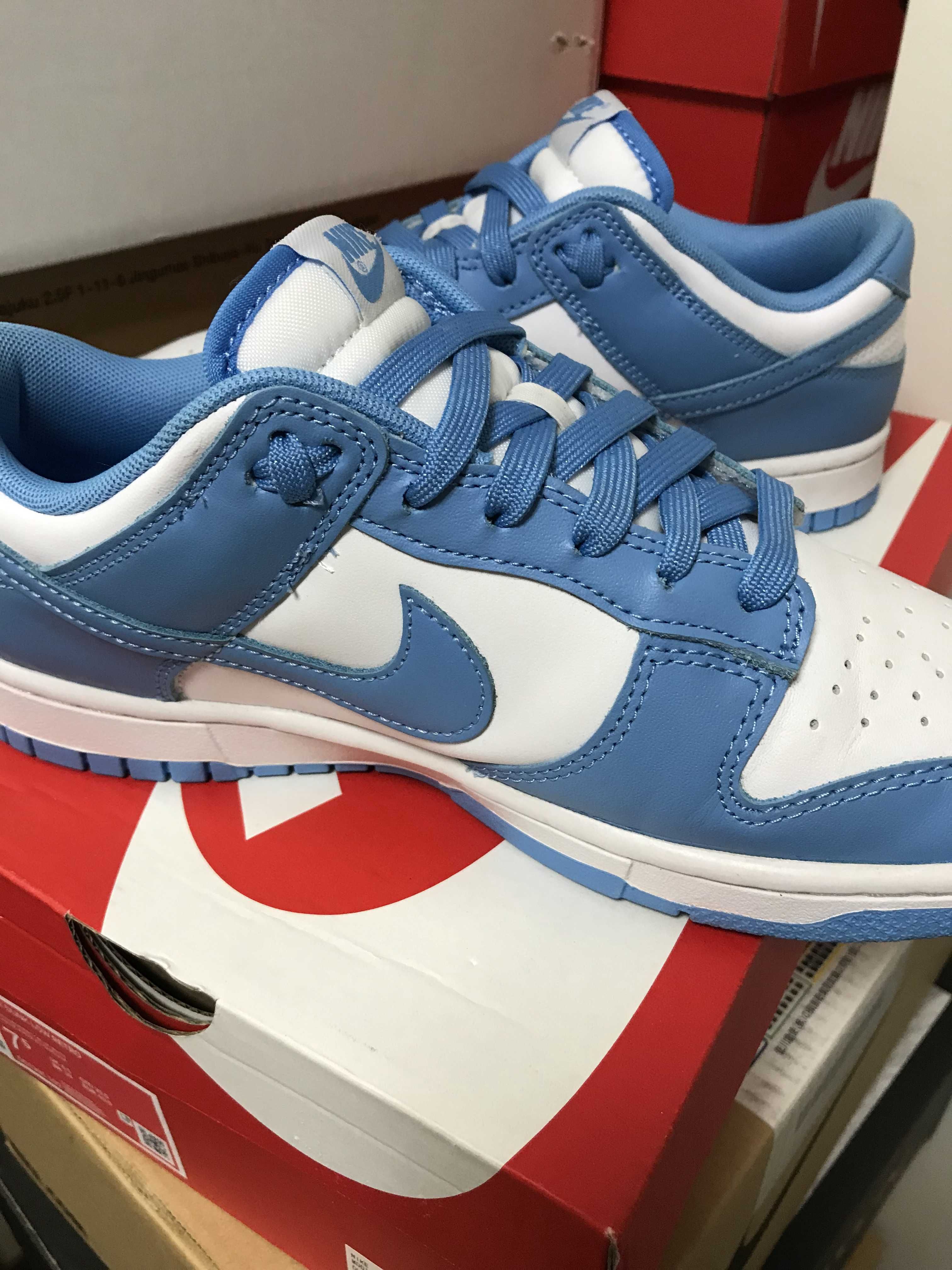 Nike Dunk Low "University Blue"