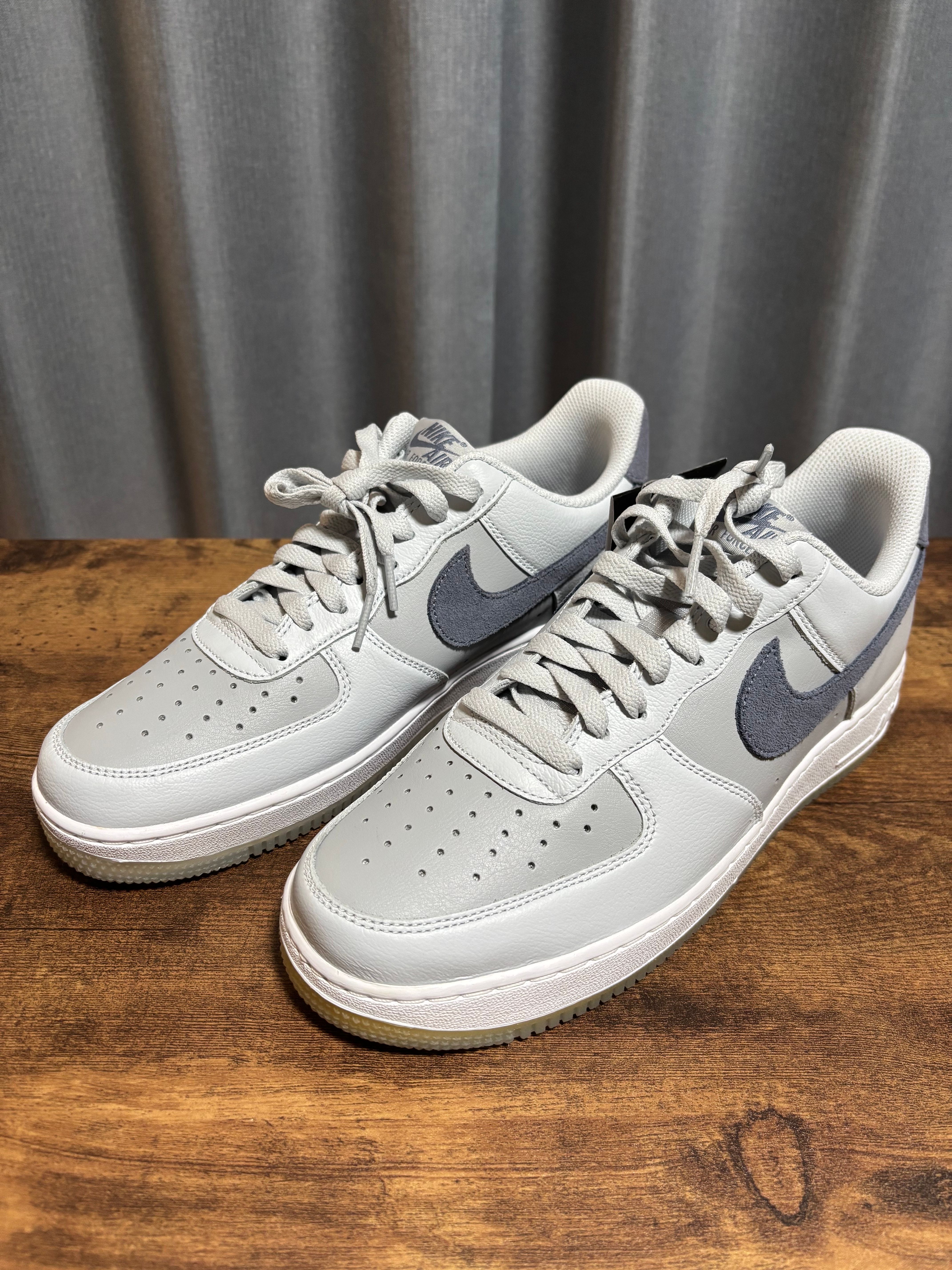 Nike Air Force 1 Low '07 LV8 "Pure Platinum/Light Carbon"