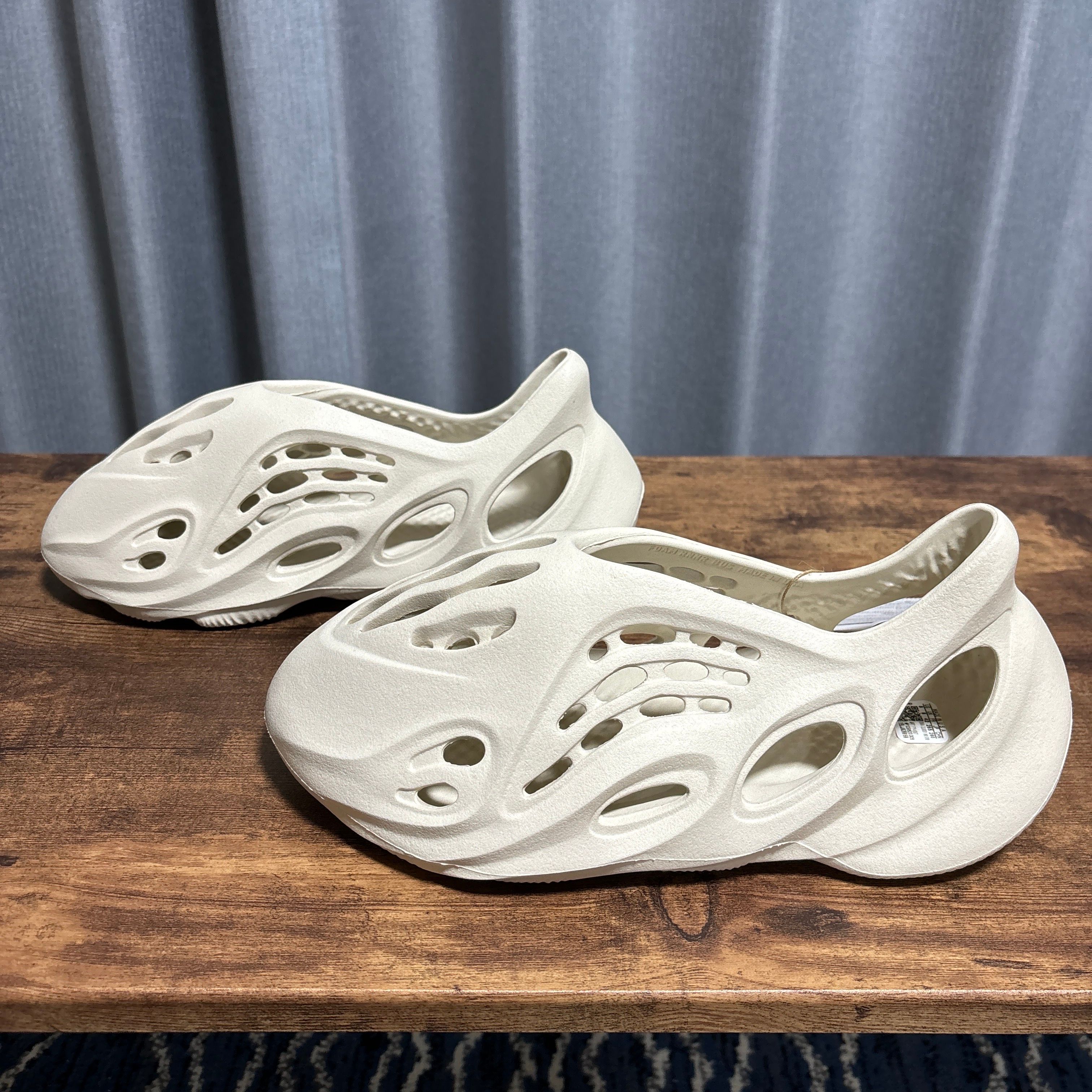 adidas YEEZY Foam Runner "Sand"