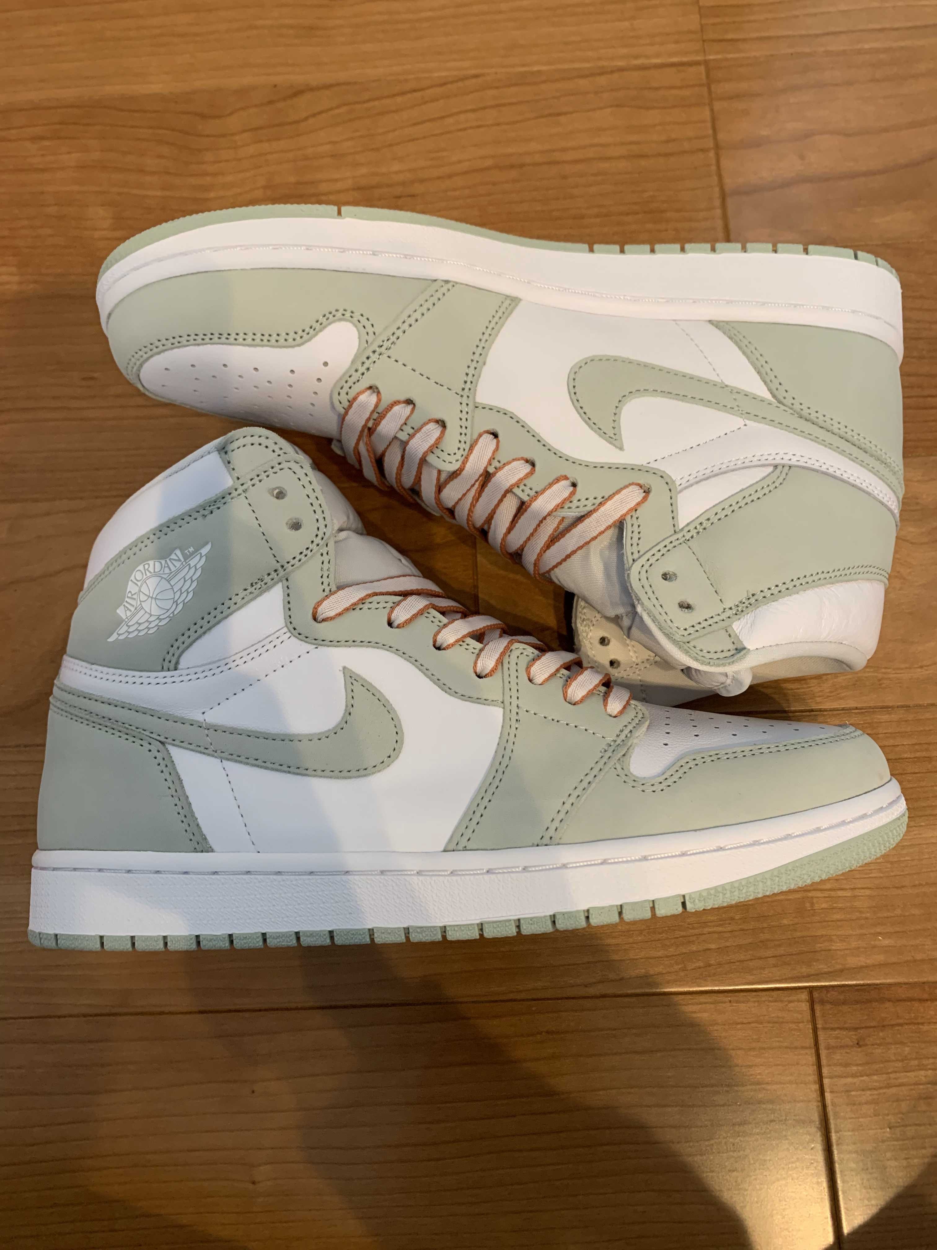 Nike Women's Air Jordan 1 High OG "Seafoam"
