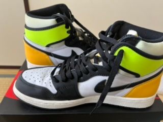 Nike Air Jordan 1 High OG "Volt Gold"