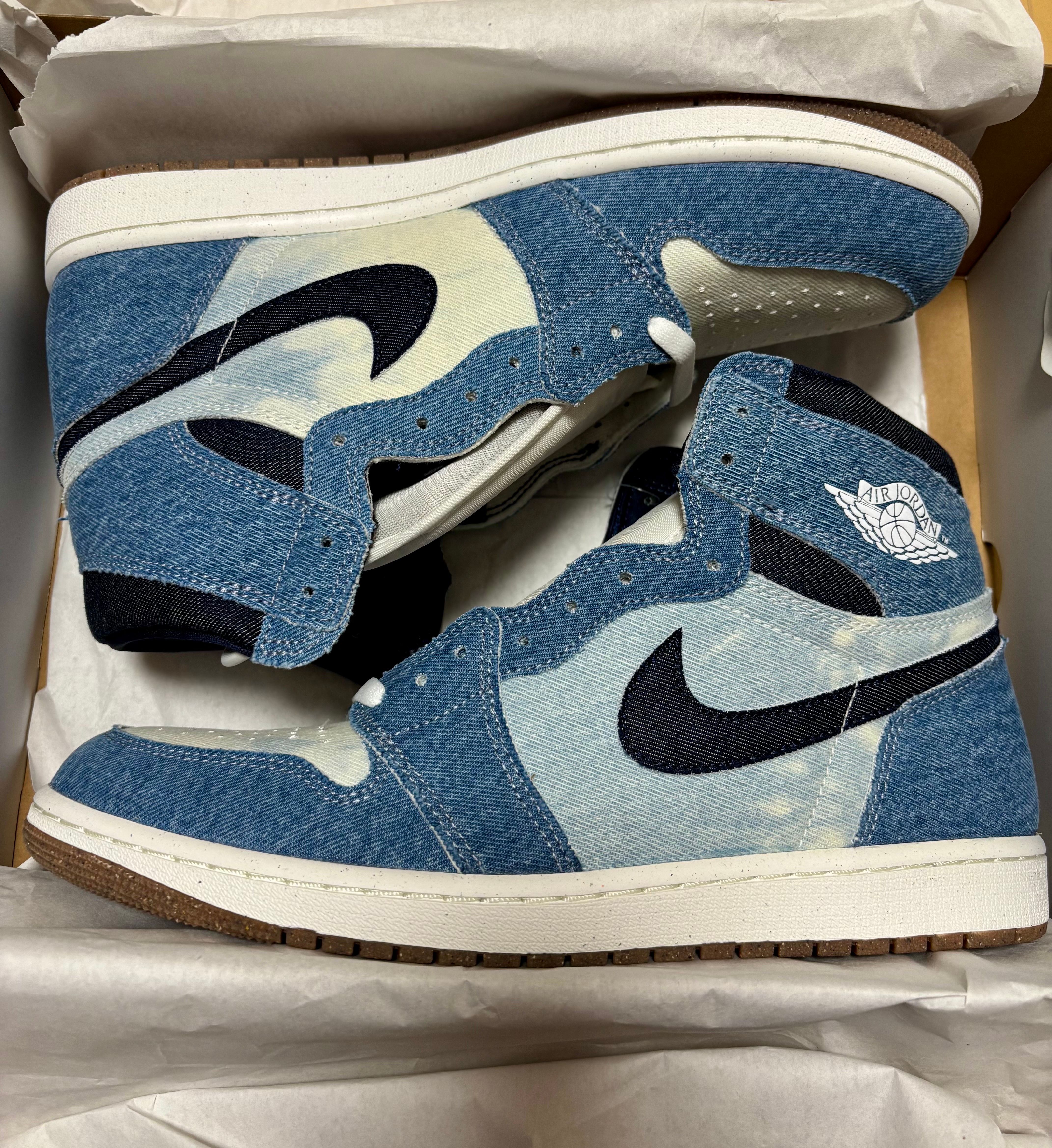 Nike Air Jordan 1 Retro High OG "Denim"