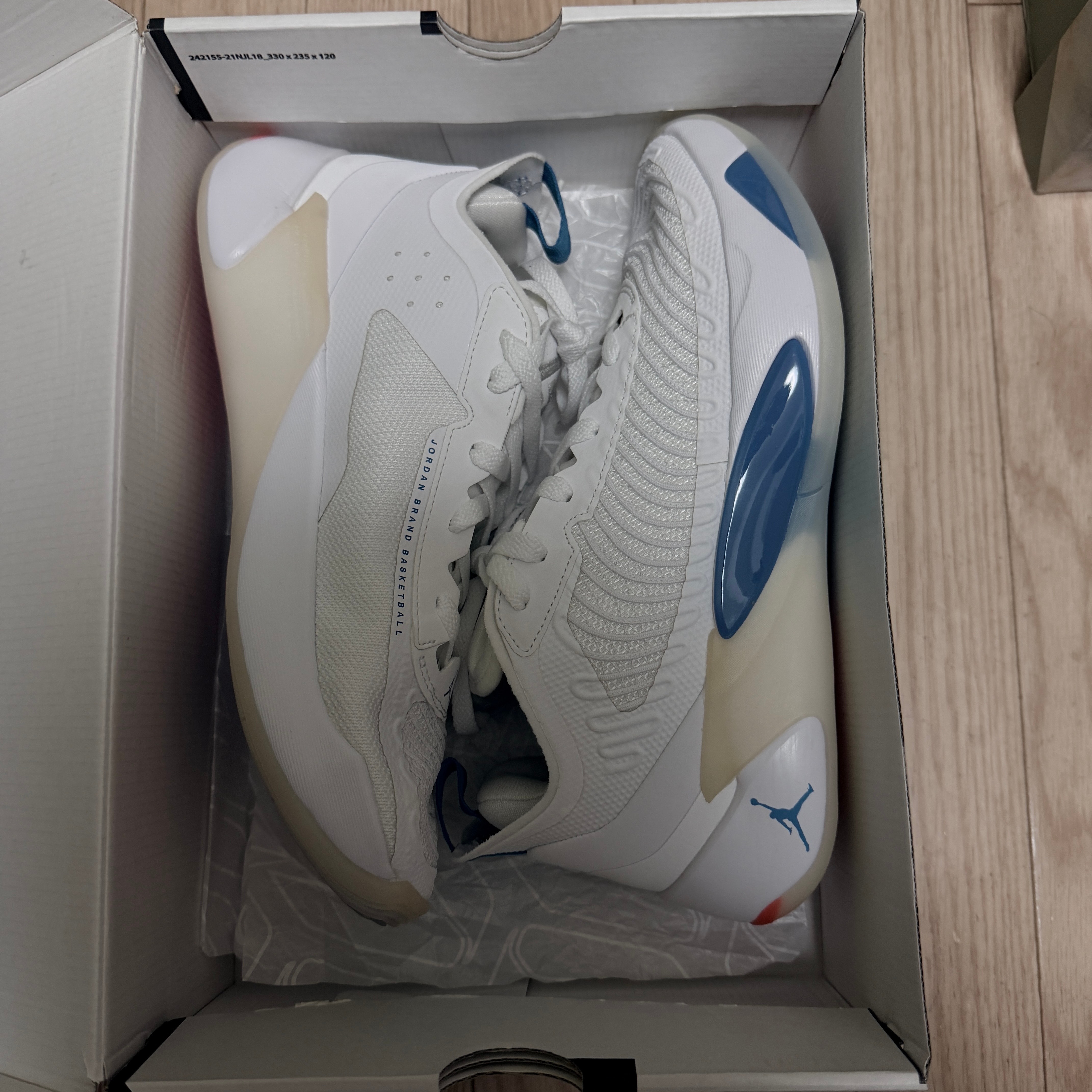 ナイキ ジョーダン ルカ1 "ネオ ターコイズ"