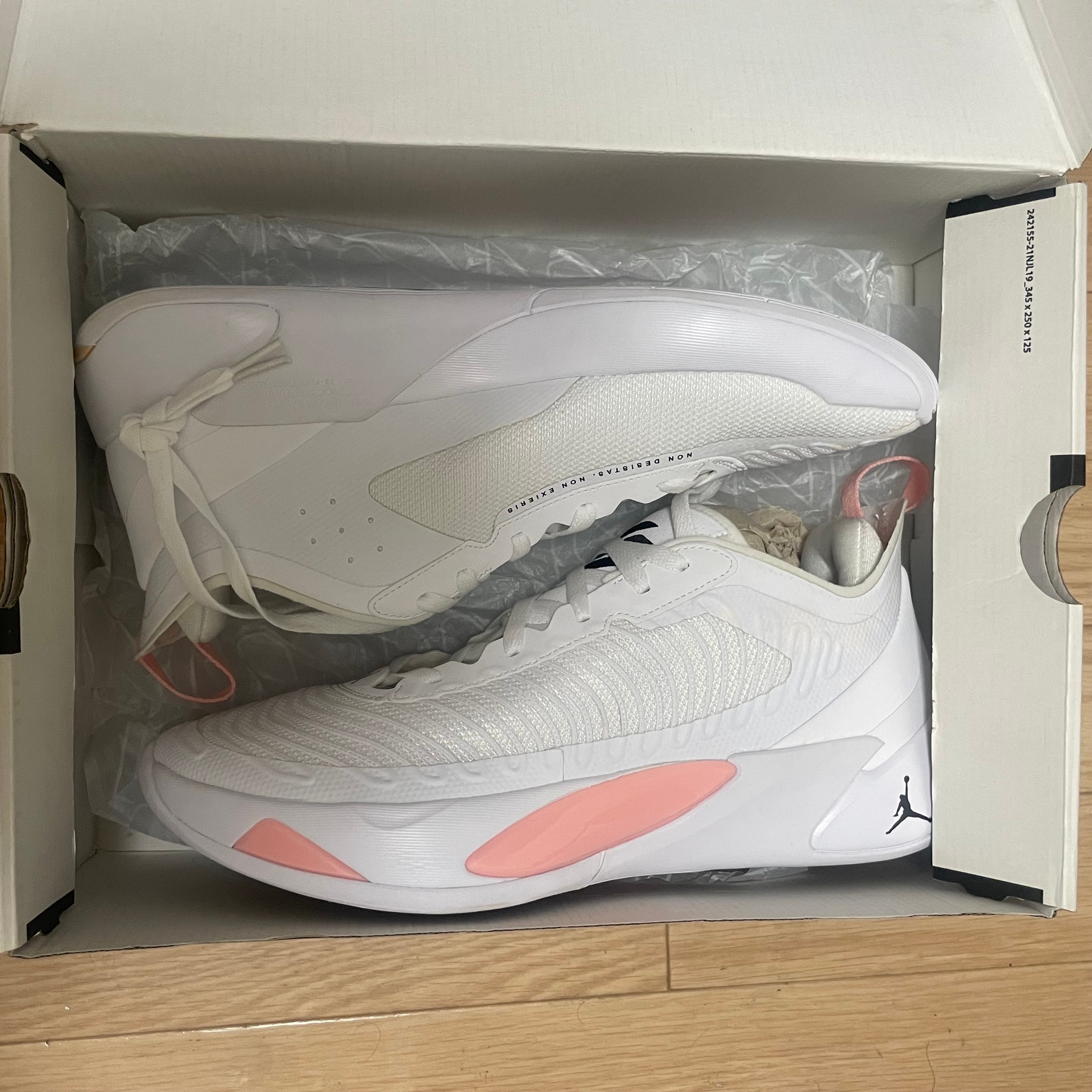 ナイキ ジョーダン ルカ1 "ホワイト/ブリーチド コーラル/セサミ/ブラック"