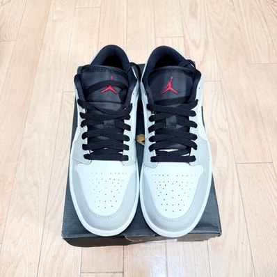 Nike Air Jordan 1 Low "Light Smoke Grey"