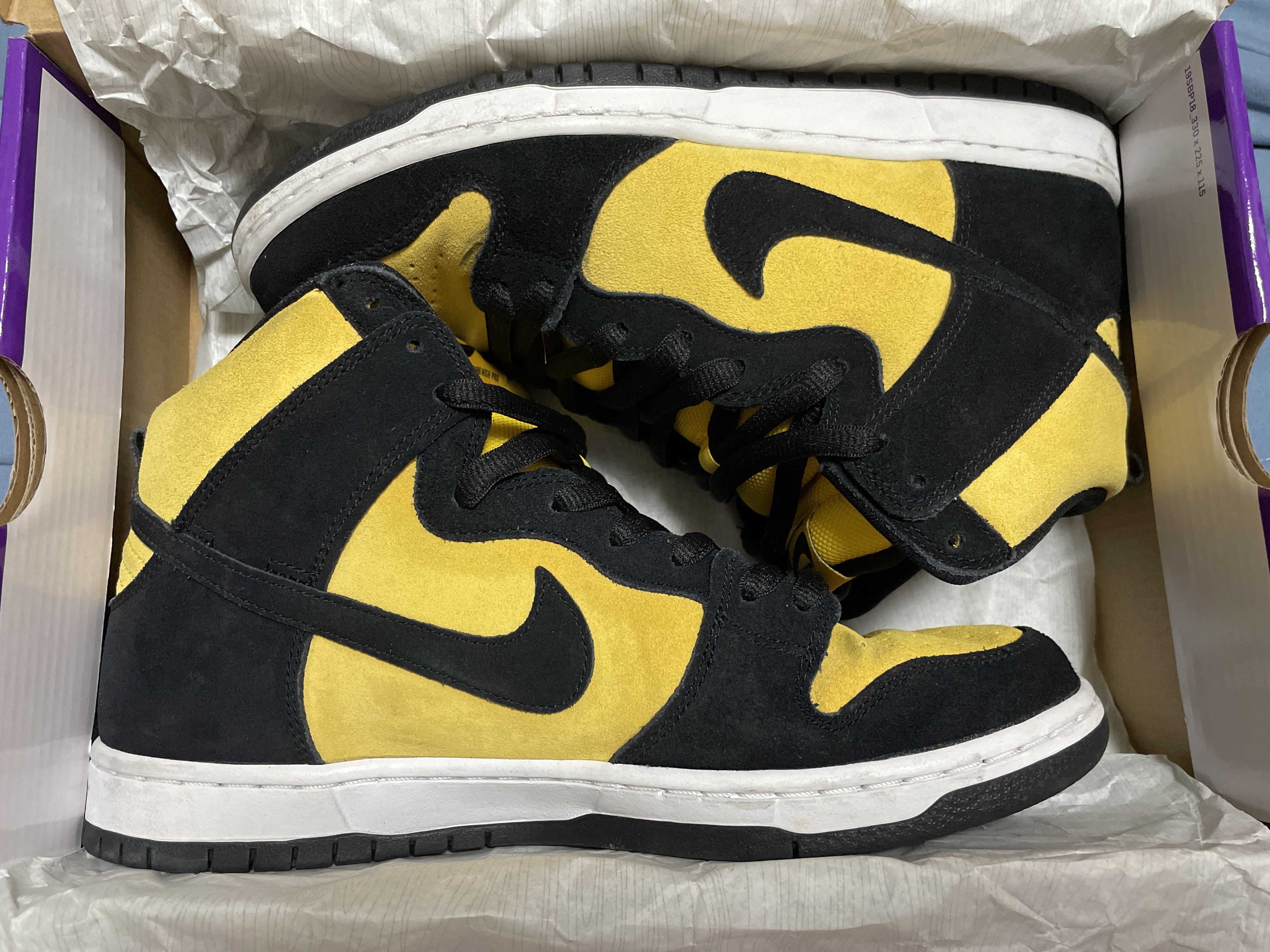 NIKE SB DUNK HIGH "MAIZE AND BLACK"