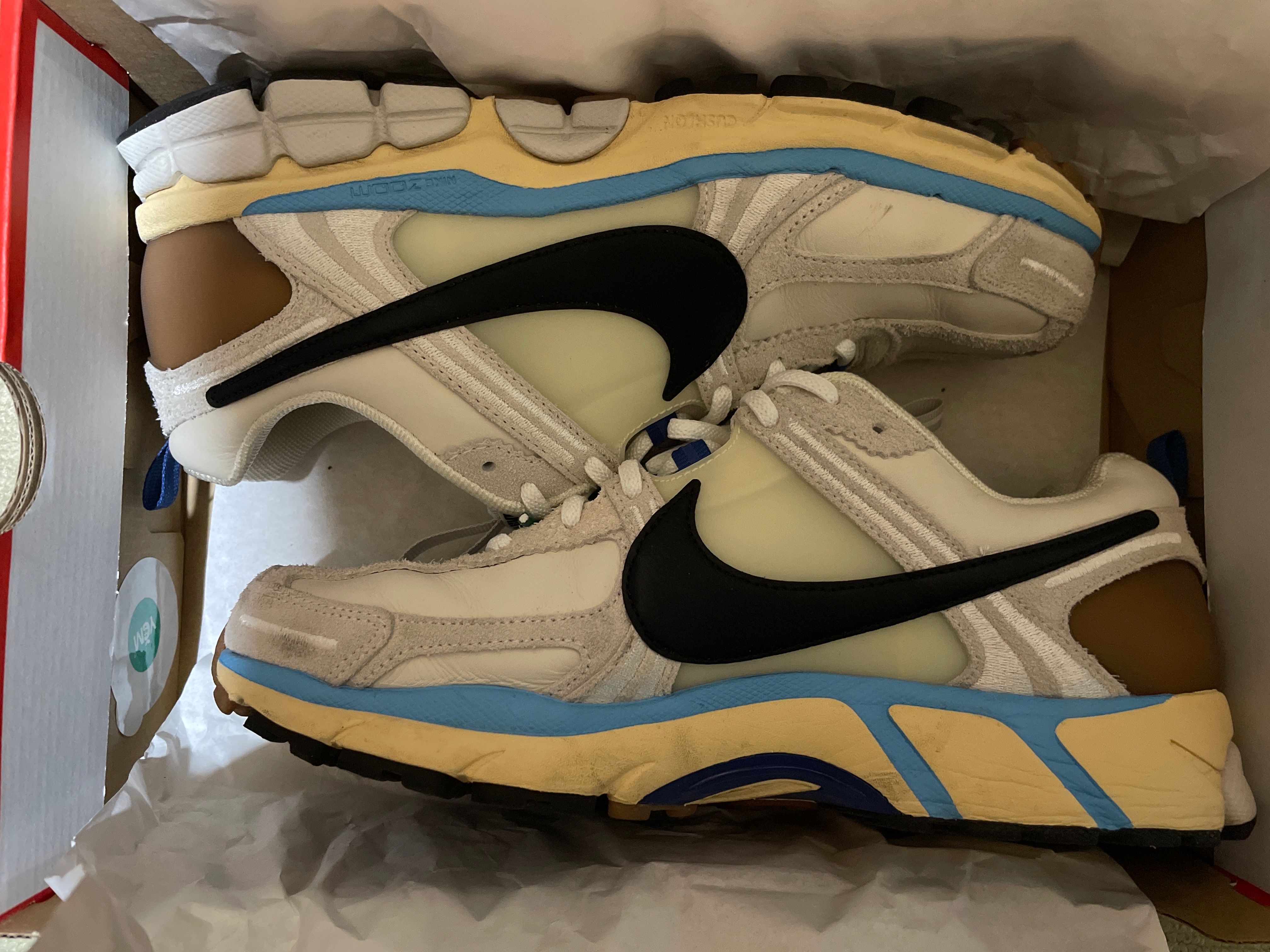 Nike Women's Zoom Vomero 5 Premium "Designed by Japan"