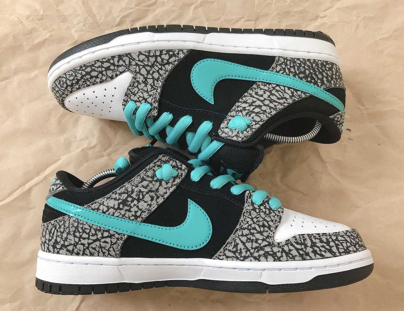 Nike SB Dunk Low "Elephant/Safari"